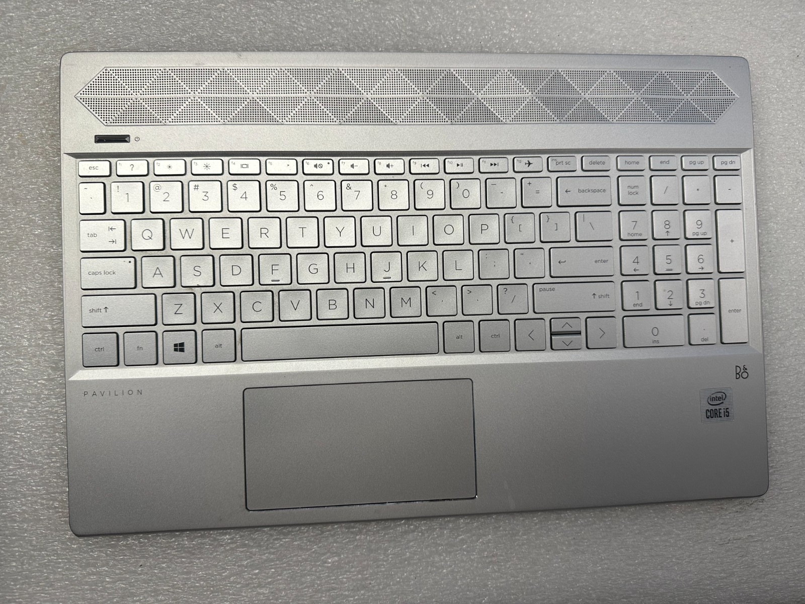 HP Pavilion 15-CS 15.6" Palmrest Touchpad Backlit Keyboard EBG7B015010 Silver Palmrest Keyboard Assembly product photo 1