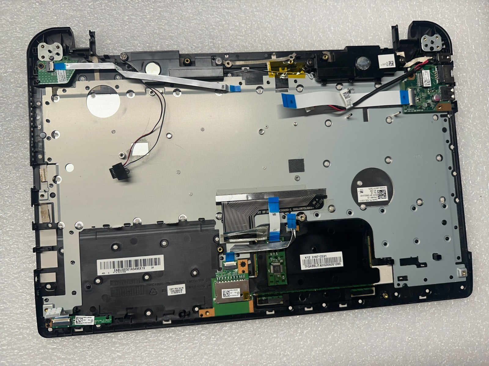 Toshiba Satellite L55-B L55t-B Palmrest touch pad keyboard Power button & more Palmrest Keyboard Assembly product photo 2