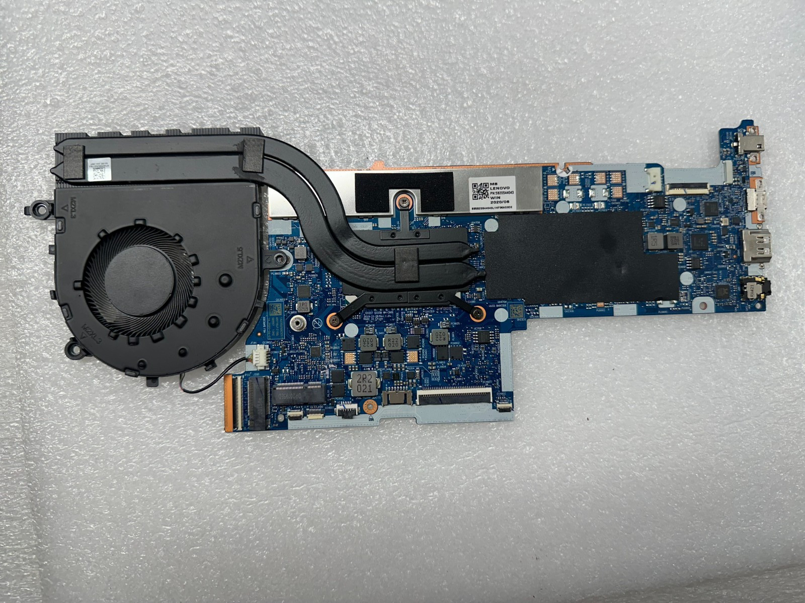 Lenovo Ideapad 5 15iiL05 i5-1035G1 8gb Motherboard 5B20S44043 product photo 1