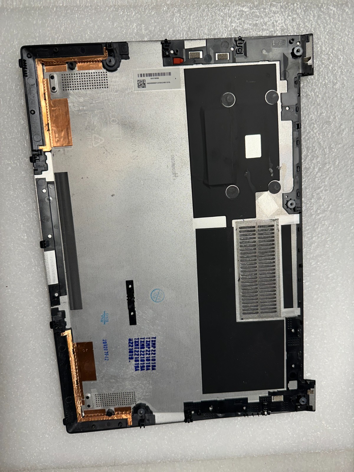 Lenovo Thinkpad X1 Carbon 10th Gen bottom base case cover enclosure 5M11J01013 Bottom Base Cover product photo 2