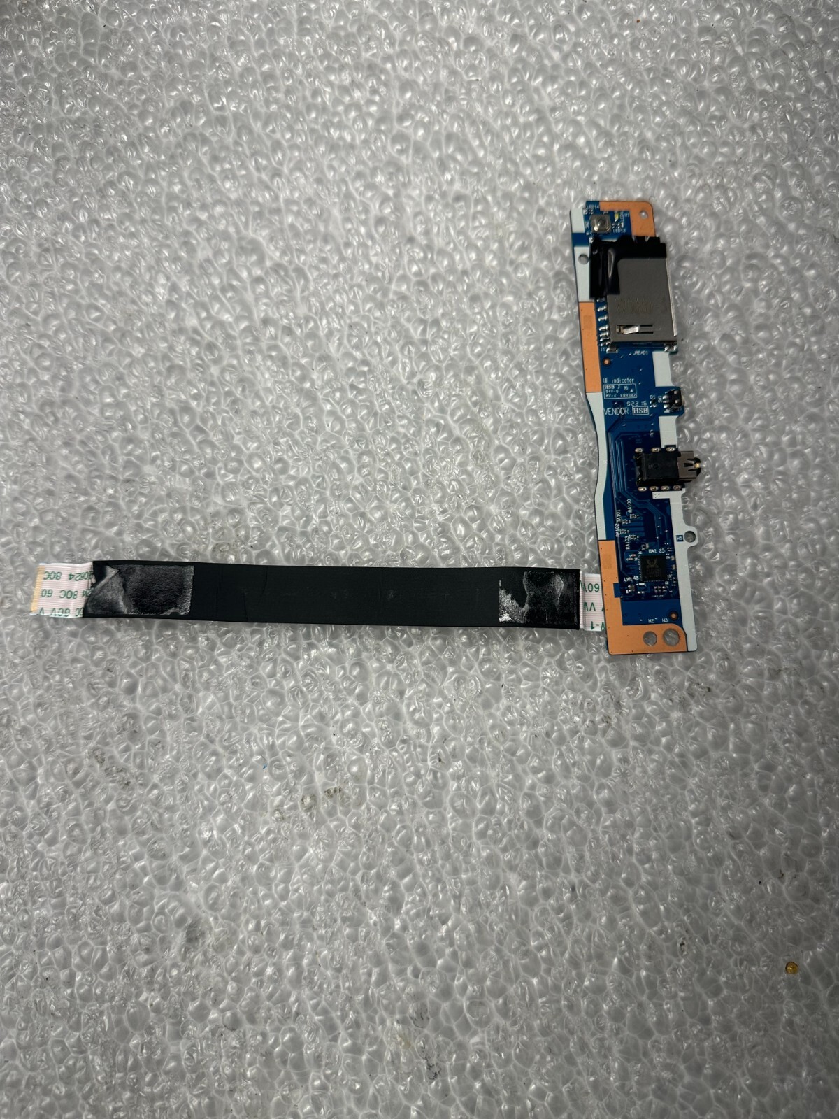 Lenovo ideapad 3-15ITL05 USB Board 5C50S25437 Sub-Board product photo 2