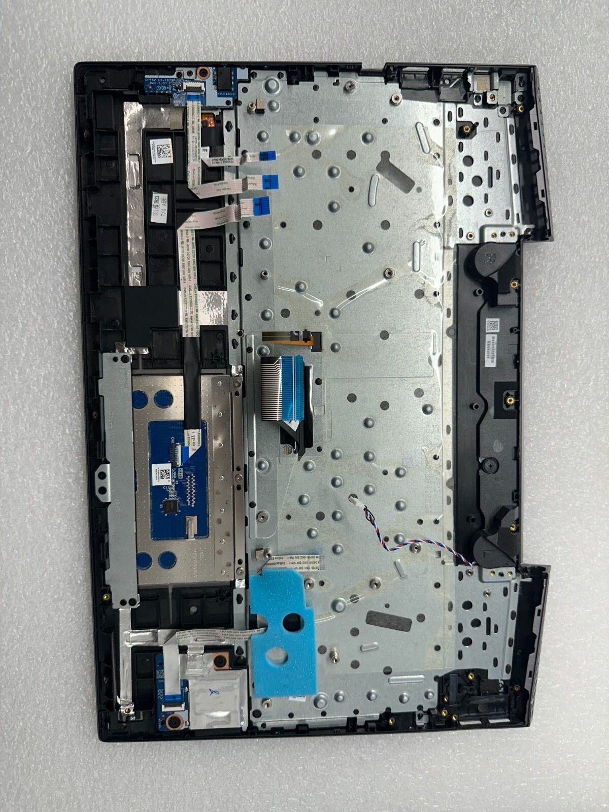 HP Zbook 15v G5 palmrest touch pad keyboard L25111-001 Palmrest Keyboard Assembly product photo 2
