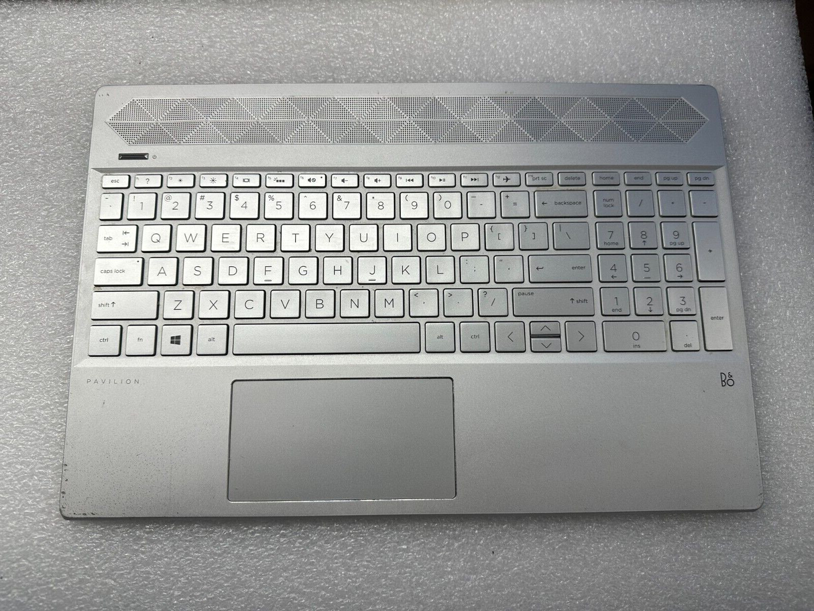 HP 15-cs0085cl palmrest touch pad keyboard L24752-001 Palmrest Keyboard Assembly product photo 1