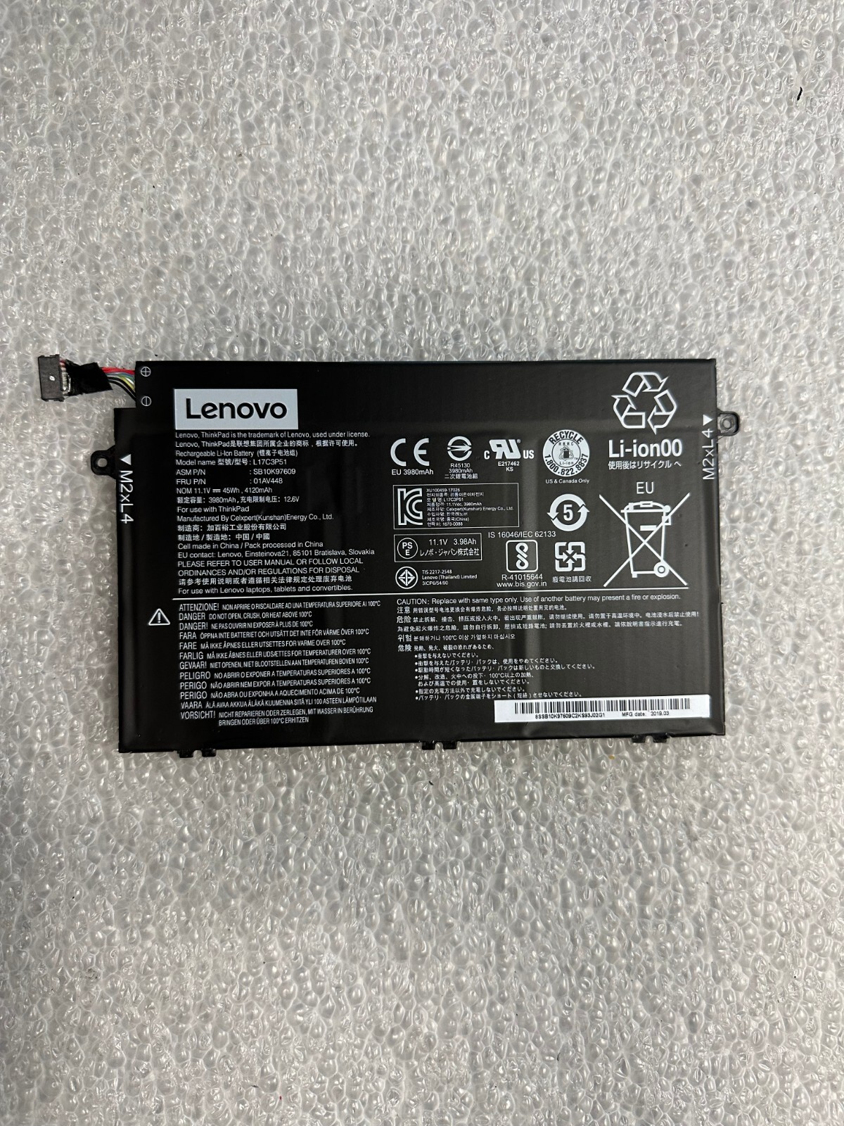 Lenovo E590 genuine original laptop battery l17c3p51 sb10k97609 01av448 product photo 1