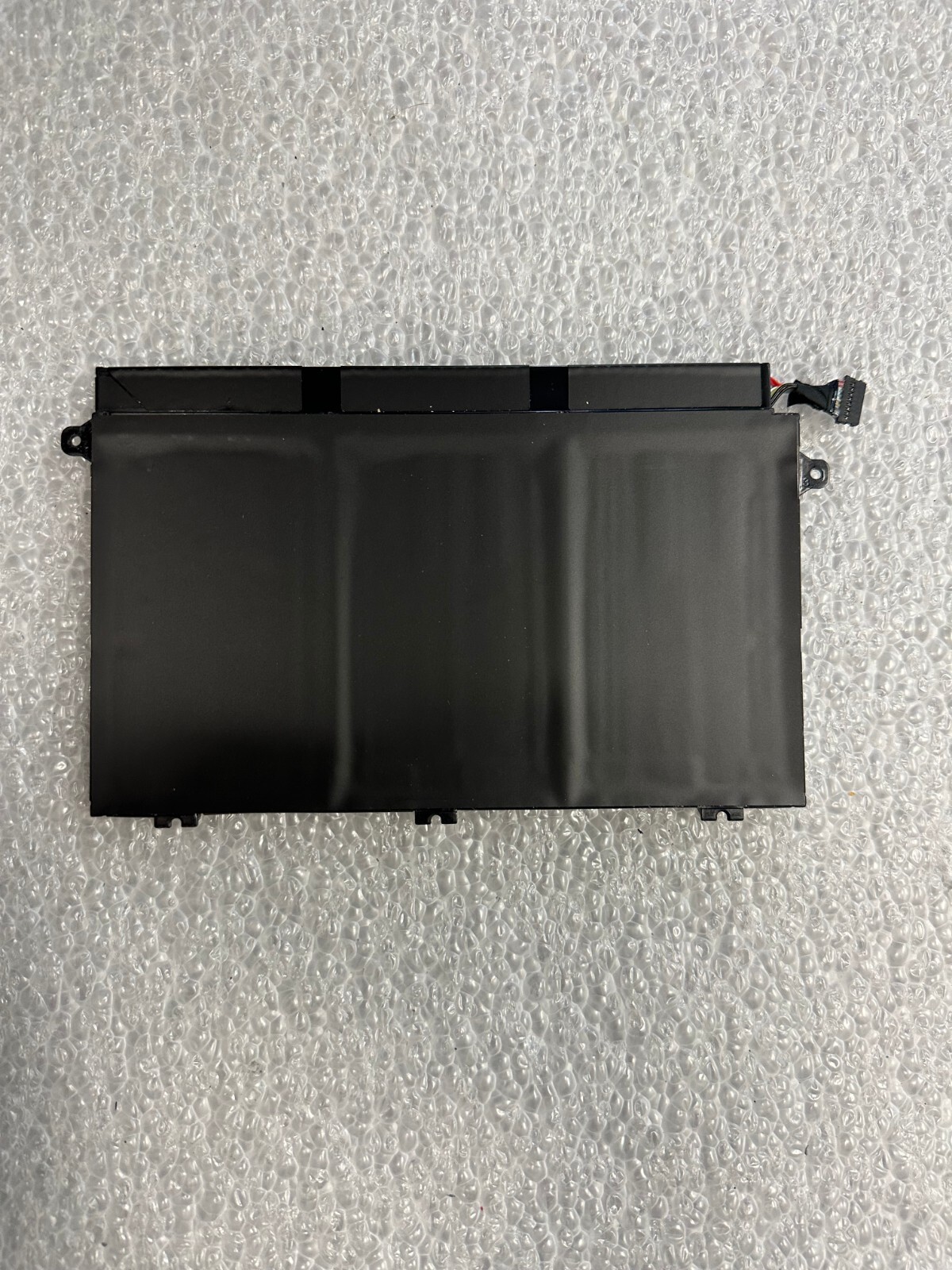 Lenovo E590 genuine original laptop battery l17c3p51 sb10k97609 01av448 product photo 2