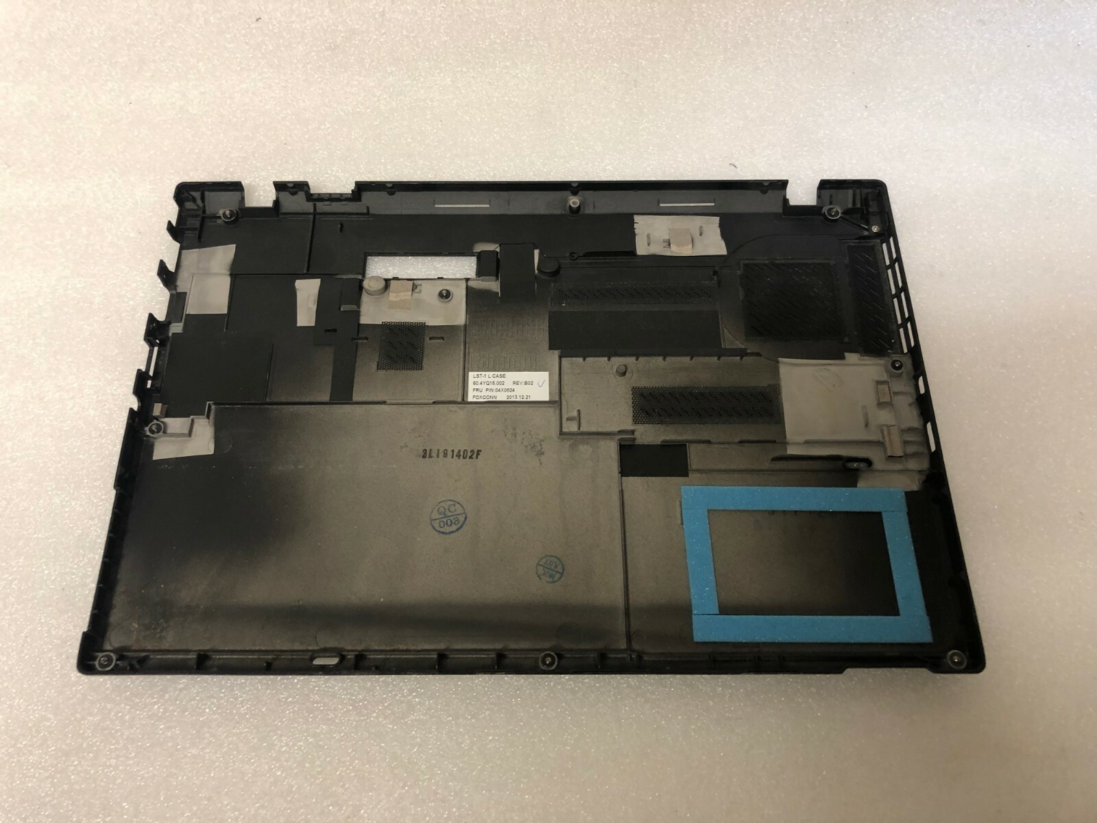 Lenovo Thinkpad T431s bottom base cover enclosure 04X0824 60.4yq15.002 product photo 2