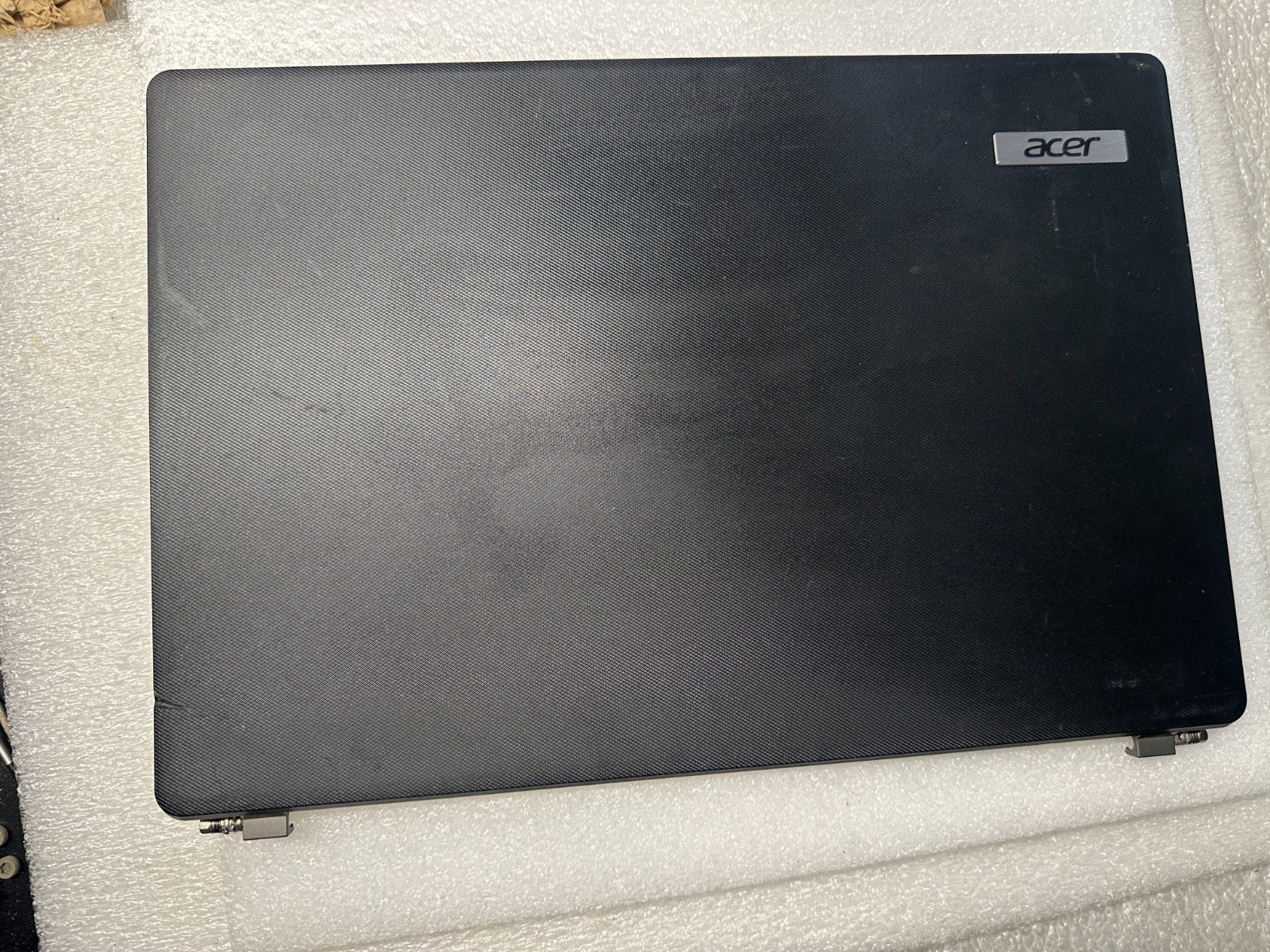 Acer TravelMate P215-53 lcd back cover lid 60.VMNN7.002 TFQ3IZAILCTN product photo 1
