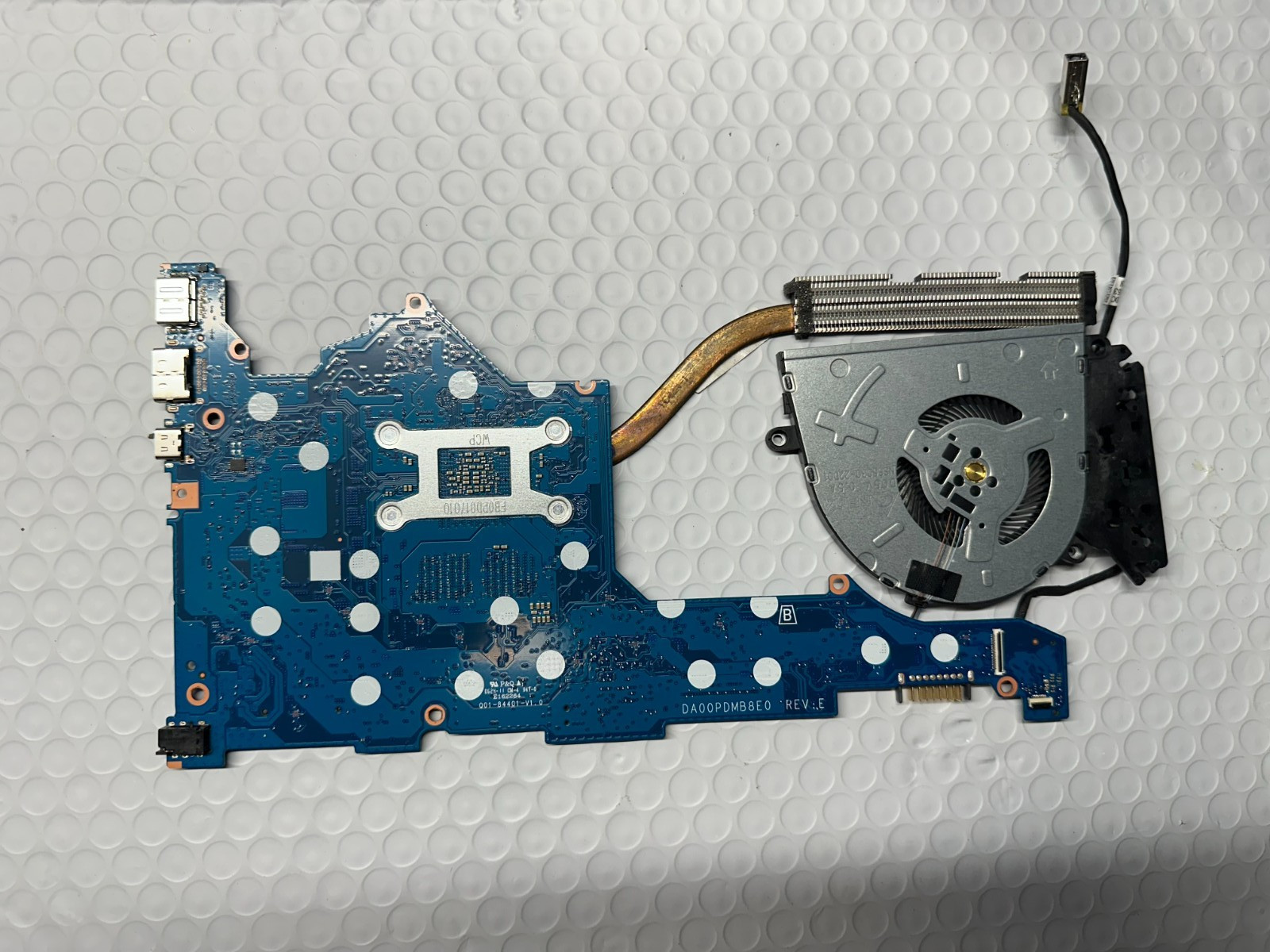 HP 15-fc0025dx AMD Ryzen 5 7520u Radeon Motherboard N36054-601 Processor product photo 2