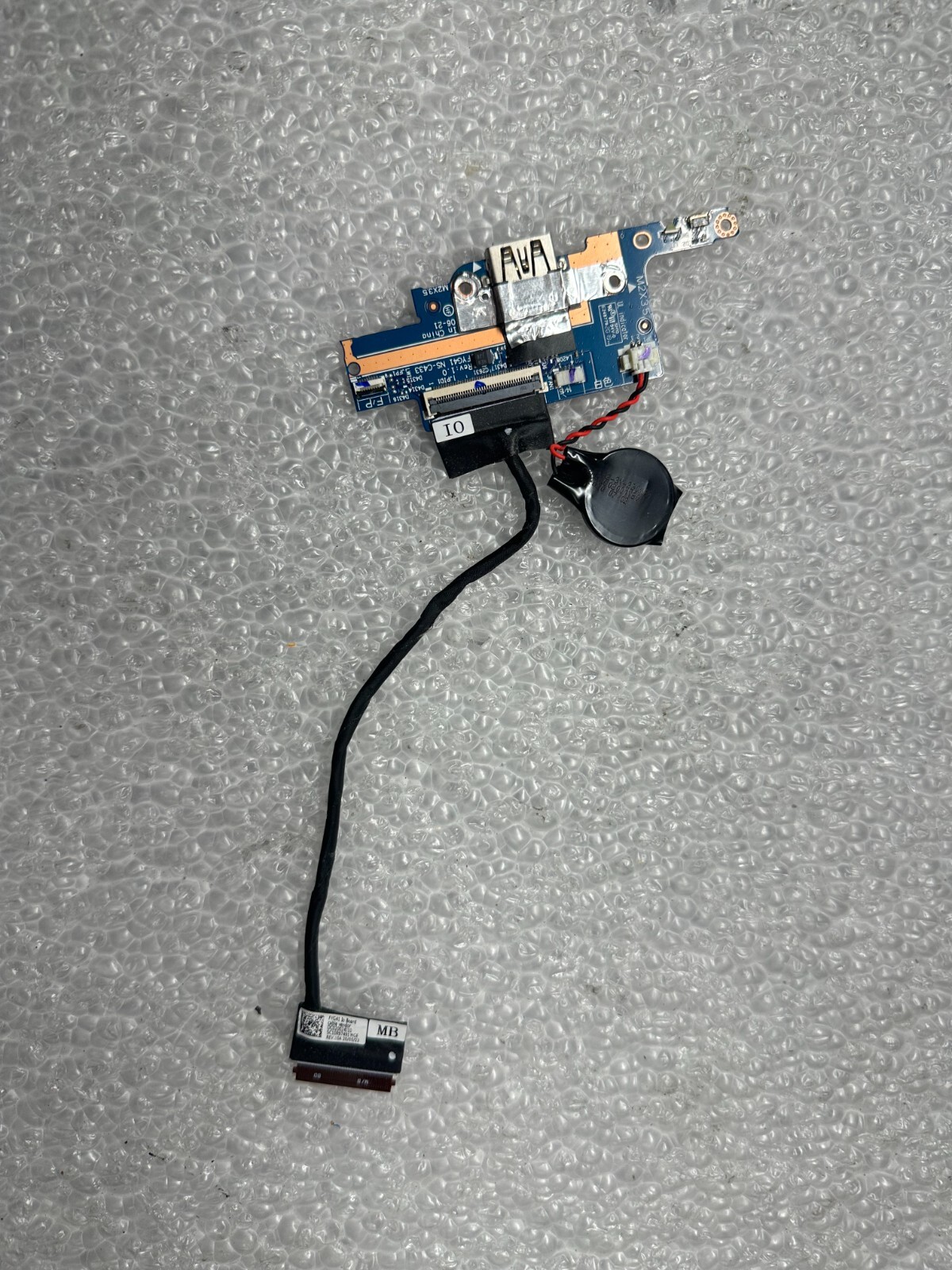 Lenovo Yoga C740-14iml usb board w cable battery Laptop Battery product photo 1