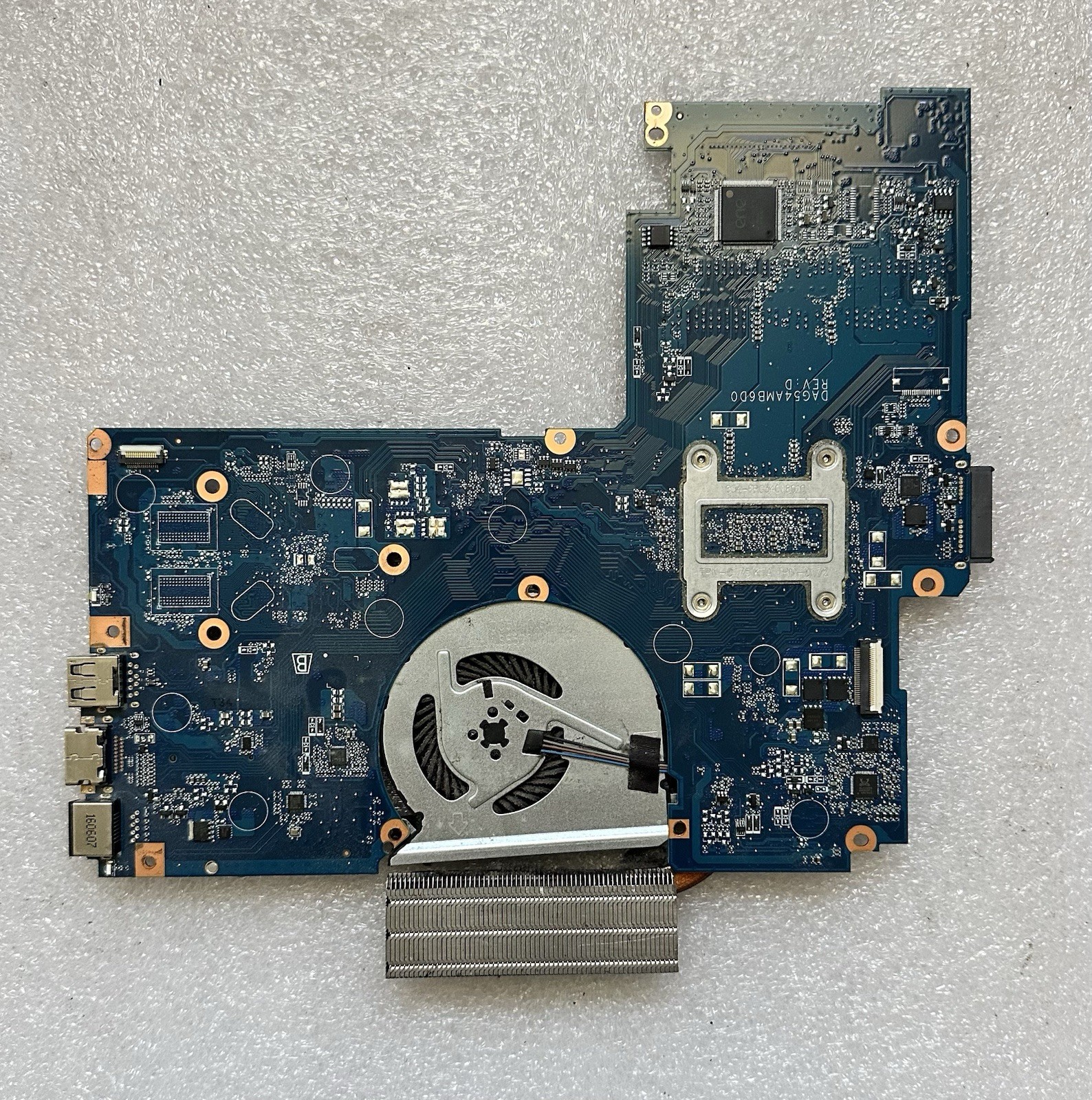 HP 15z-aw000 Laptop Motherboard AMD A10-9600P Radeon R5 856269-601, Heatsink/Fan Cooling Fan and Heatsink product photo 2