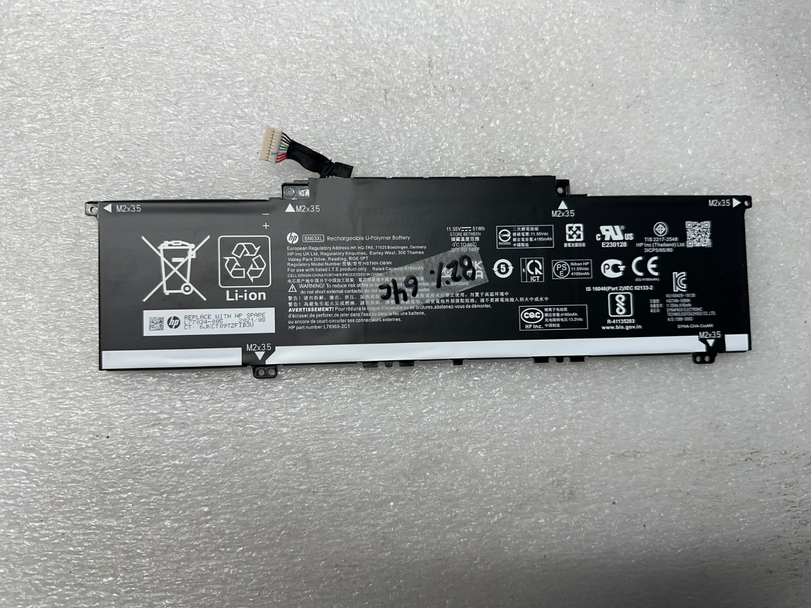 HP 82% 64 cycles -HP 15-ee1093cl genuine original battery L77034-005 Laptop Battery product photo 1