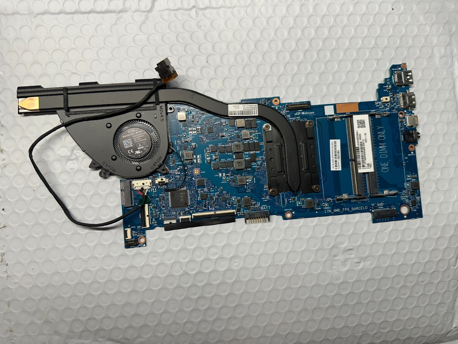 HP 17-cp3005dx AMD Ryzen 5 7430u Radeon Motherboard P04152-601 Processor product photo 1