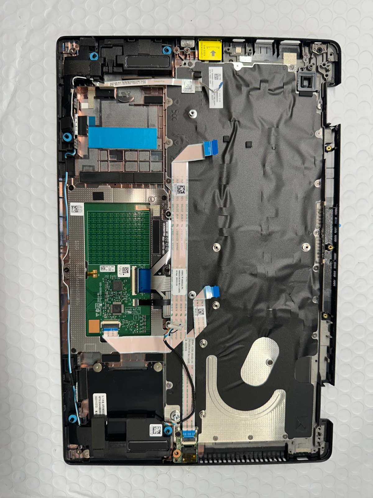 Dell Latitude 7430 14" Palmrest w/Touchpad Keyboard Backlit 5040H AM3IW000400 Palmrest Keyboard Assembly product photo 2