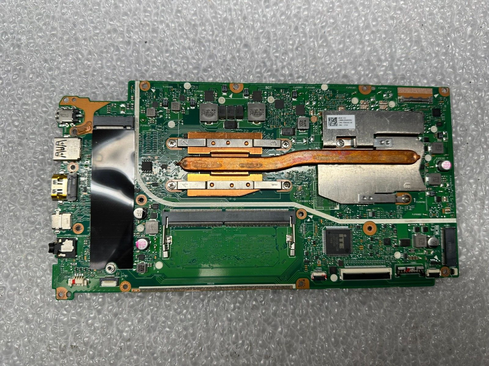 Asus Vivobook F512D 15.6" AMD Ryzen 5 3500U Motherboard 60NB0LZ0-MB2010 Processor product photo 1