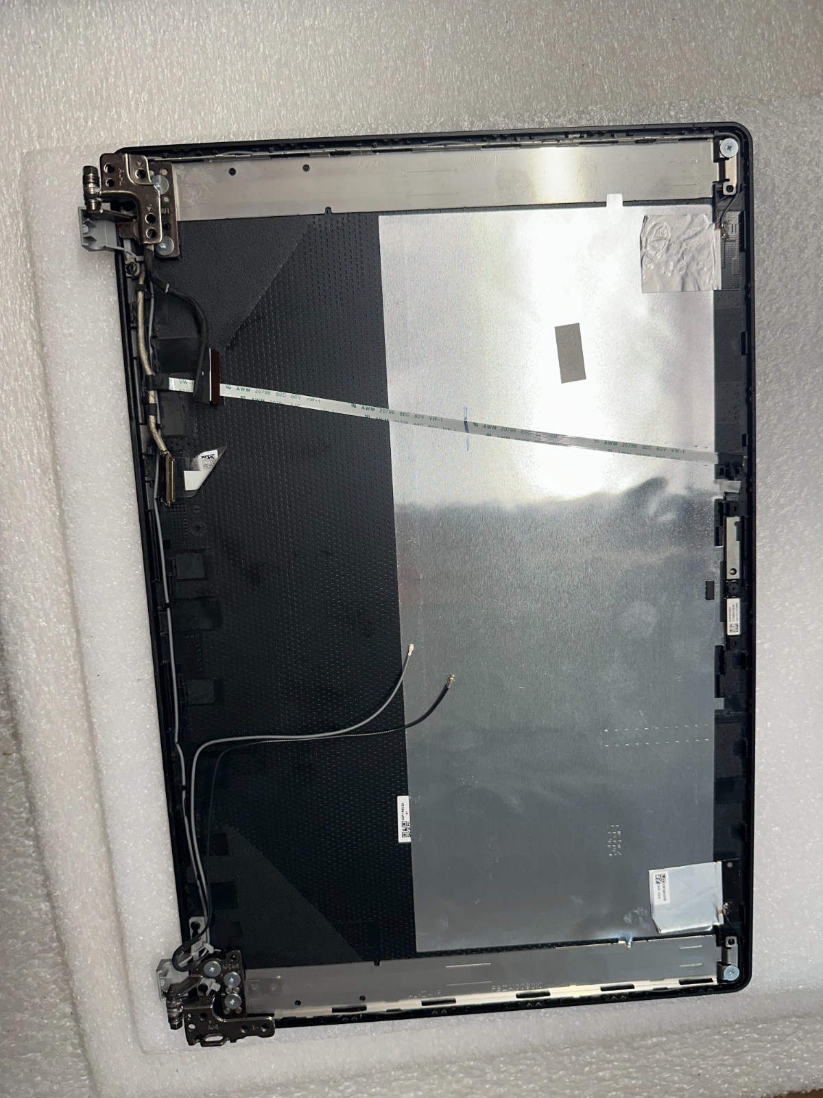 Acer TravelMate P215-53 lcd back cover lid 60.VMNN7.002 TFQ3IZAILCTN product photo 2