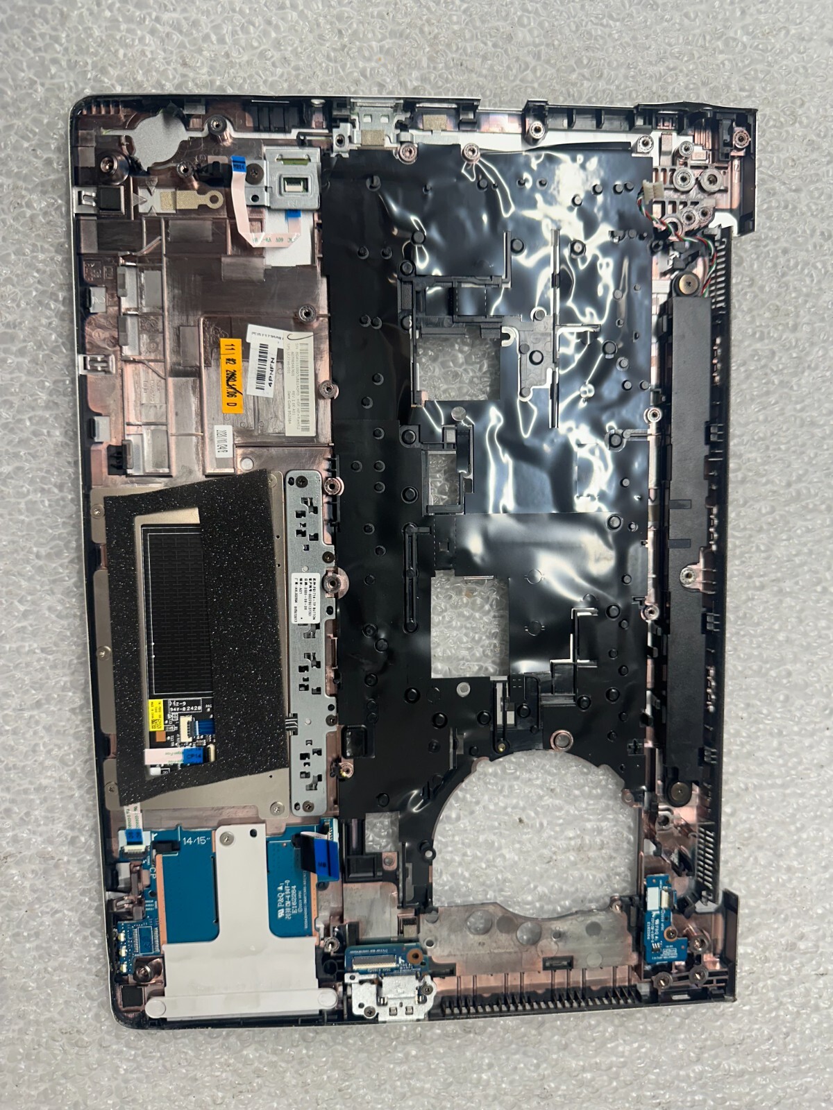 HP Elitebook 840 g6 palmrest touch pad keyboard L62746-001 Palmrest Keyboard Assembly product photo 2
