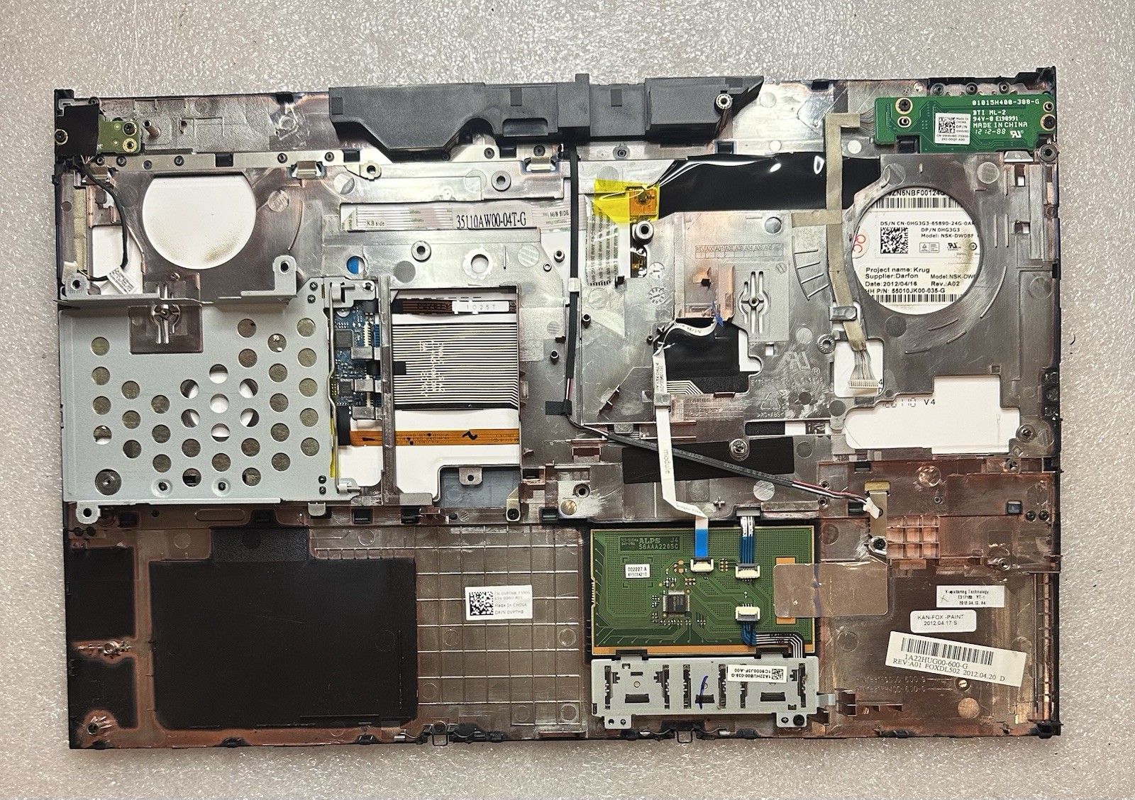 Dell Precision M4600 Palmrest Keyboard Touchpad Assembly Black VPTH8 HG3G3 Palmrest Keyboard Assembly product photo 3