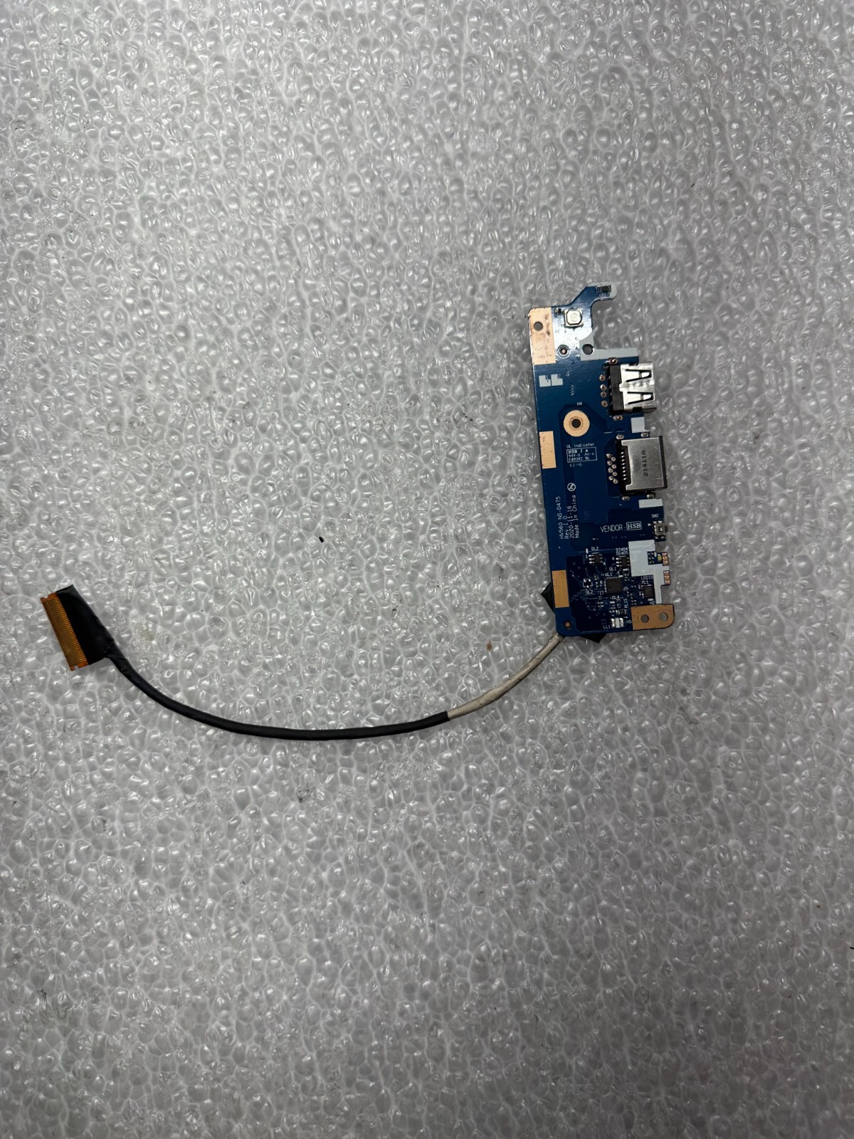 Lenovo V15 G2-ITL Power button USB Ethernet Board 5C50S25178 Power Button Board product photo 1