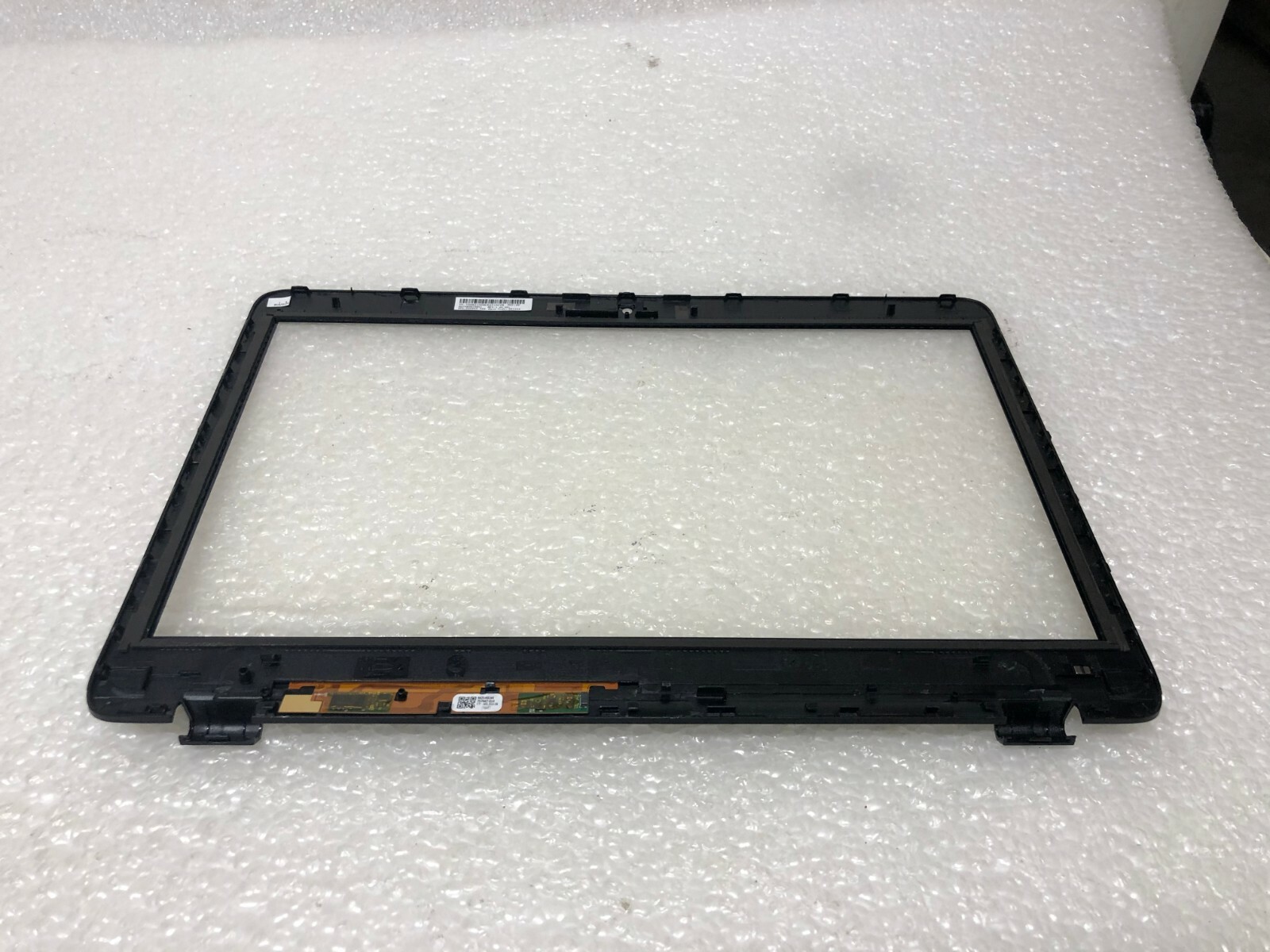HP Laptop Glass LCD Display Frame Front Bezel 6070B0679801 Laptop Plastics and Cover product photo 2