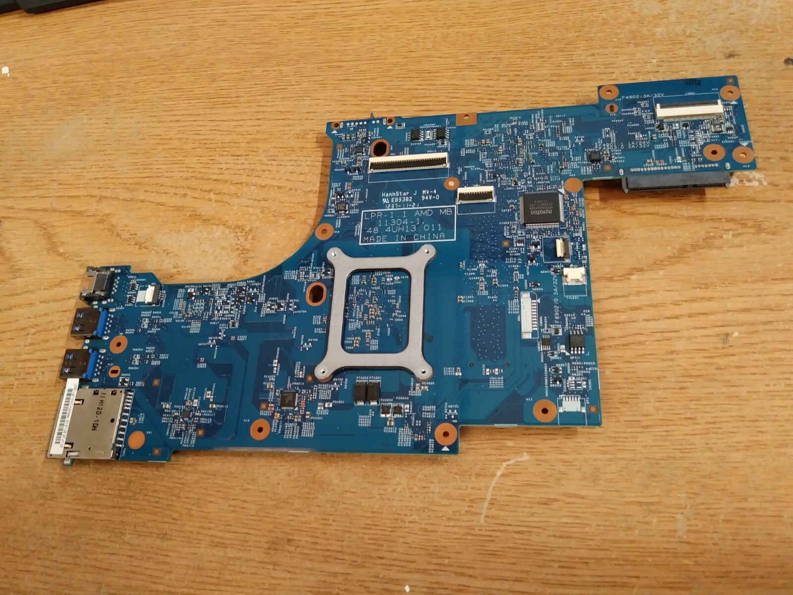 Lenovo ThinkPad Edge E335 Motherboard System Board 04Y1156 8-34 04Y1310 product photo 2