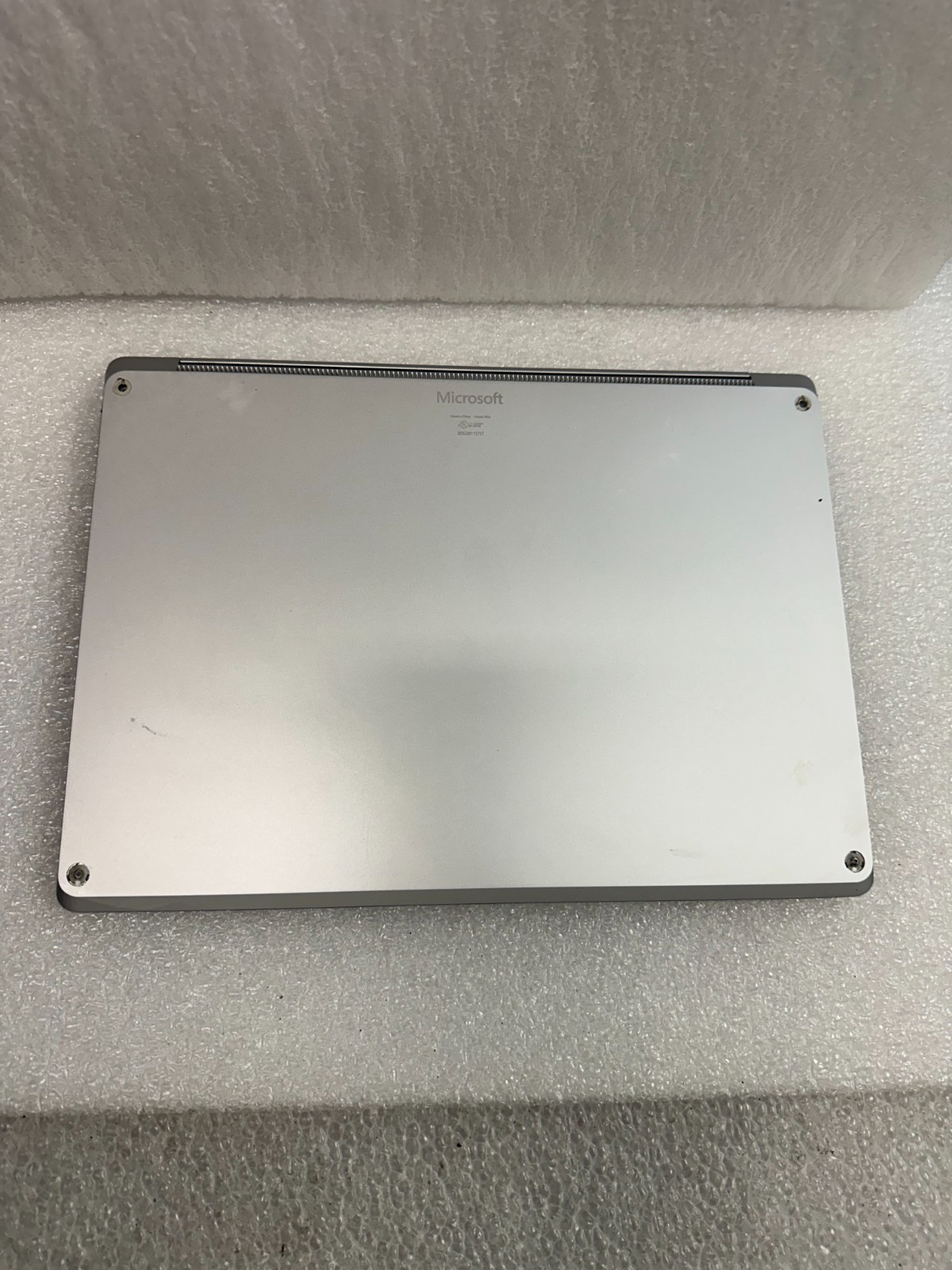 Microsoft Surface Laptop 4 - 13.5 in. i5 16gbNo SSD or adapter - Read Drive product photo 3