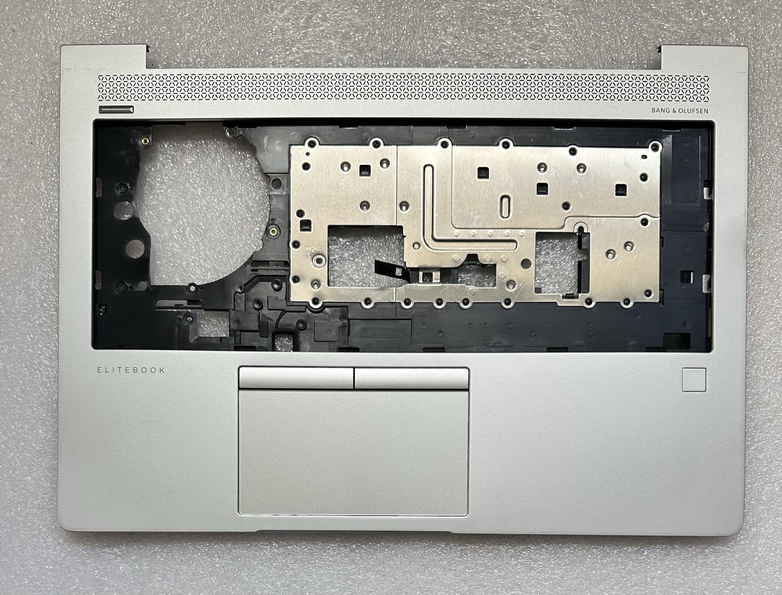 HP ELITEBOOK 745 G5 14" Palmrest With Touchpad L21975-001 6070B1225101 Palmrest Assembly product photo 1
