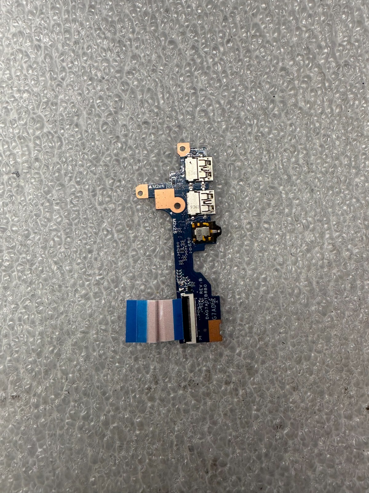 HP Pavilion 14-ce2068st usb power button board w cable L19152-001 Laptop Cable product photo 1