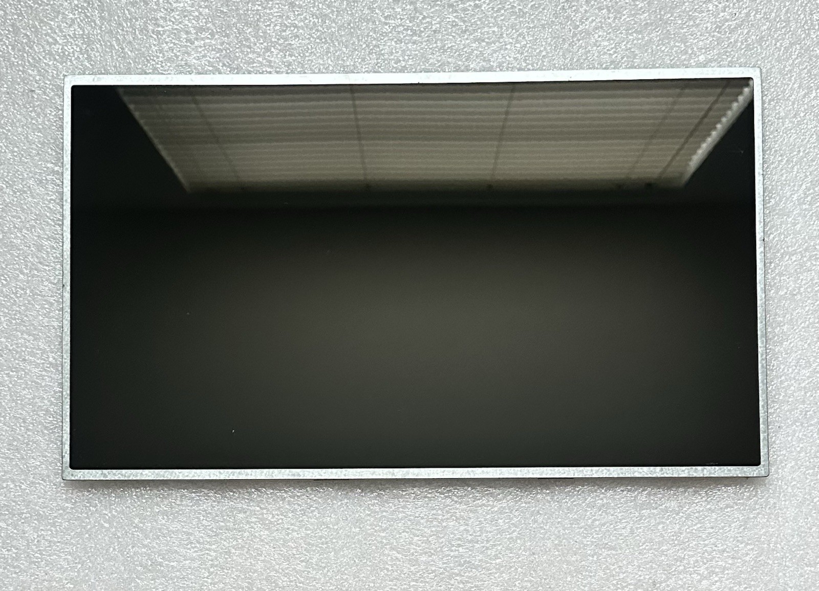 LG Display 17.3" LED Glossy LCD Display Screen Panel LP173WD1 TL G2, *READ* Laptop Screen 720257-001 product photo 1