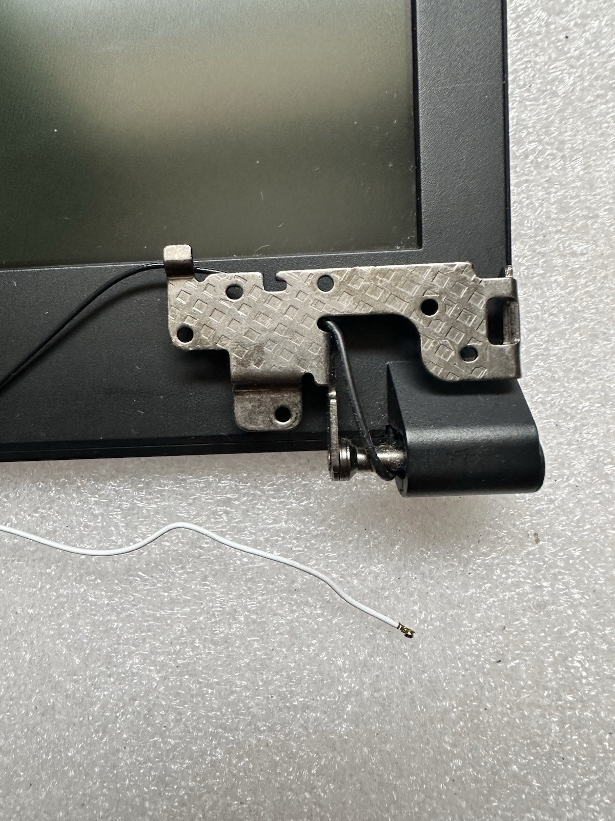 Lenovo B50-80 Laptop 15.6" LCD Screen Complete Assembly, *READ* LCD Screen Assembly product photo 2