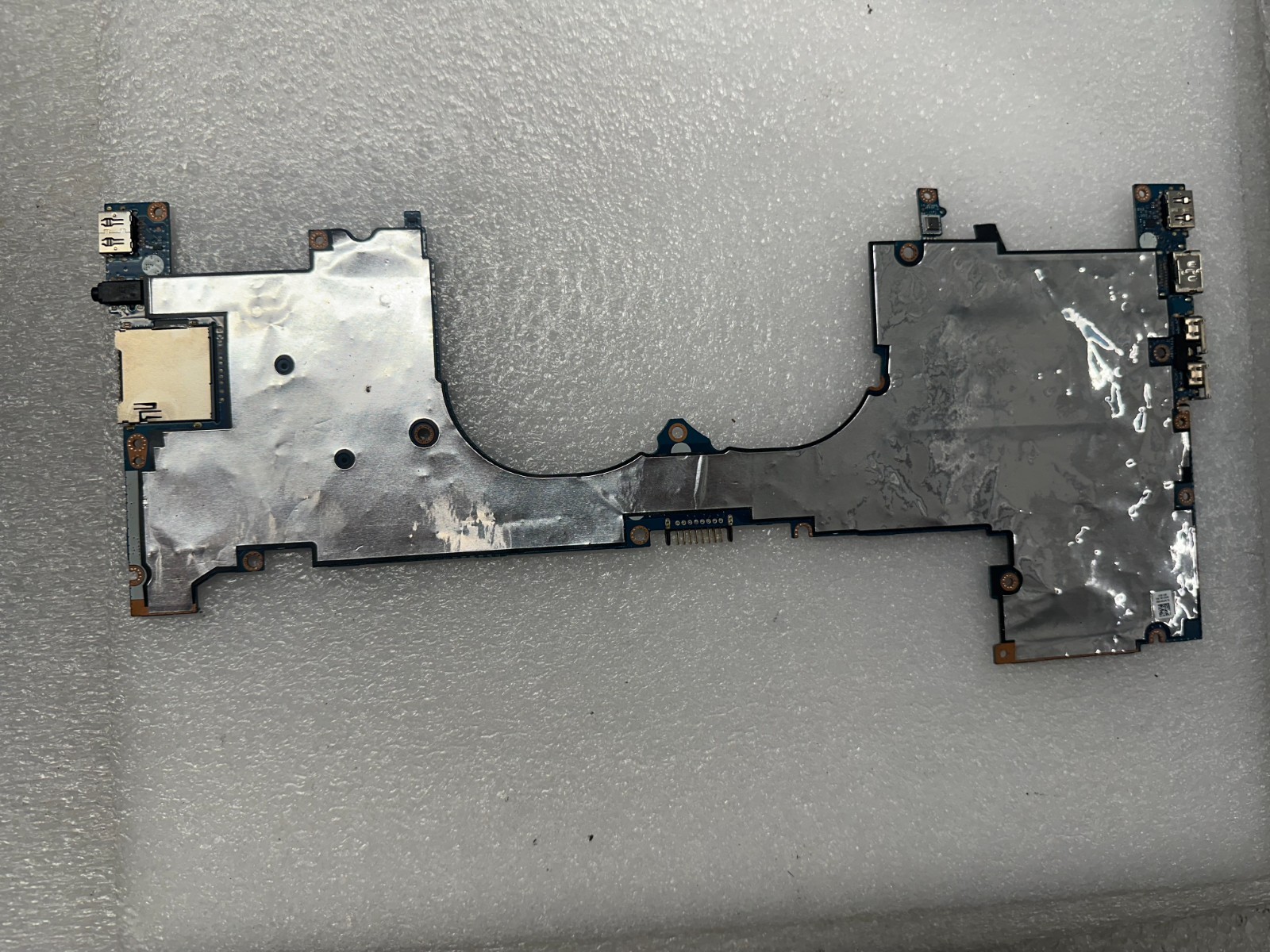 HP 15-fh0013dx R5 7530U 8GB Motherboard N47921-601 product photo 2