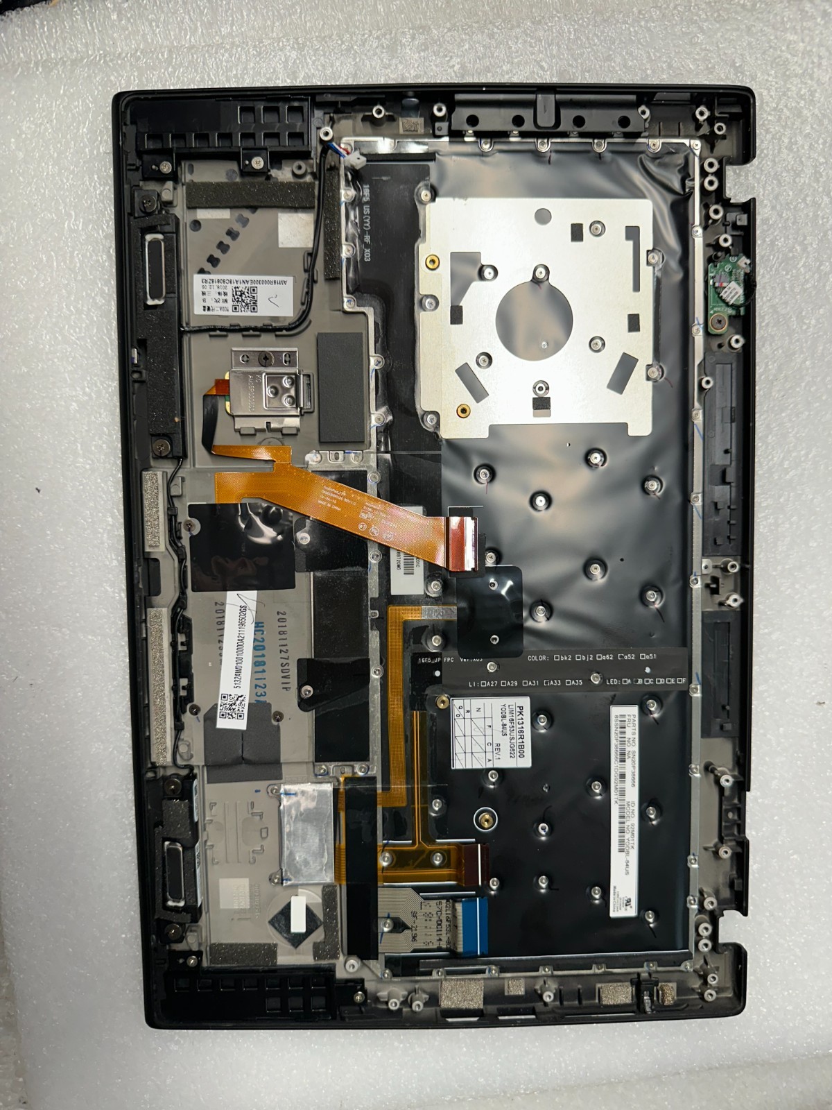 Lenovo Thinkpad X1 Carbon Gen 6 palmrest touch pad keyboard 02HL880 Palmrest Keyboard Assembly product photo 2