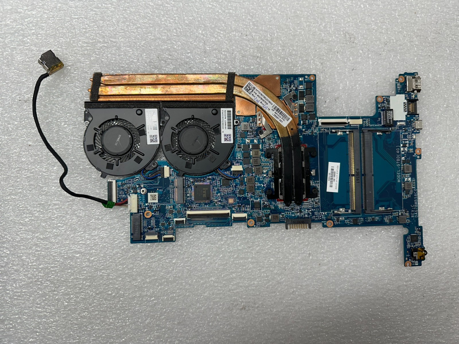 HP 15-cs2073cl i7-8565u Motherboard L50260-601 product photo 1