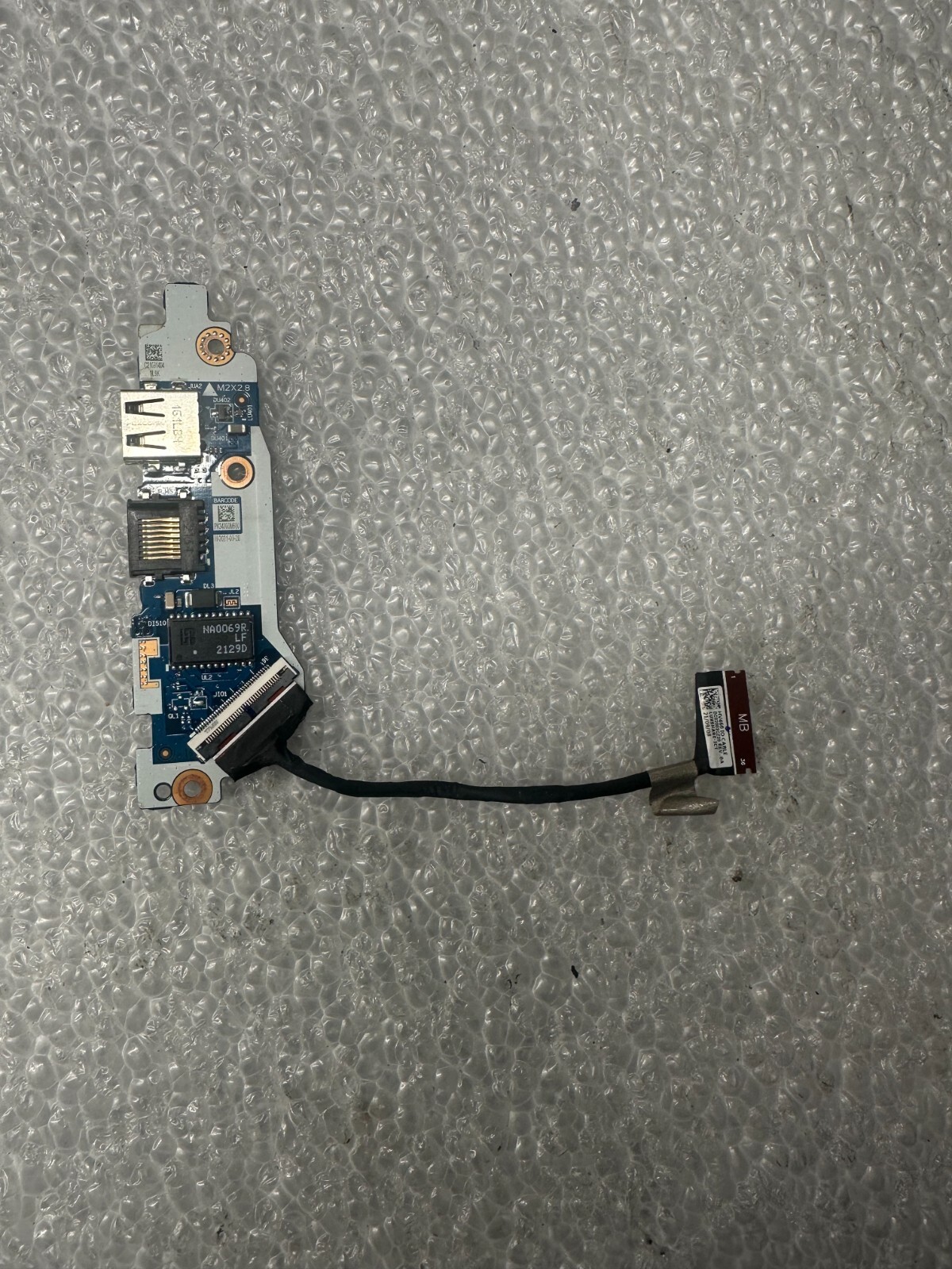 Lenovo V14 G2-ITL 82ka power button usb board Power Button Board product photo 1