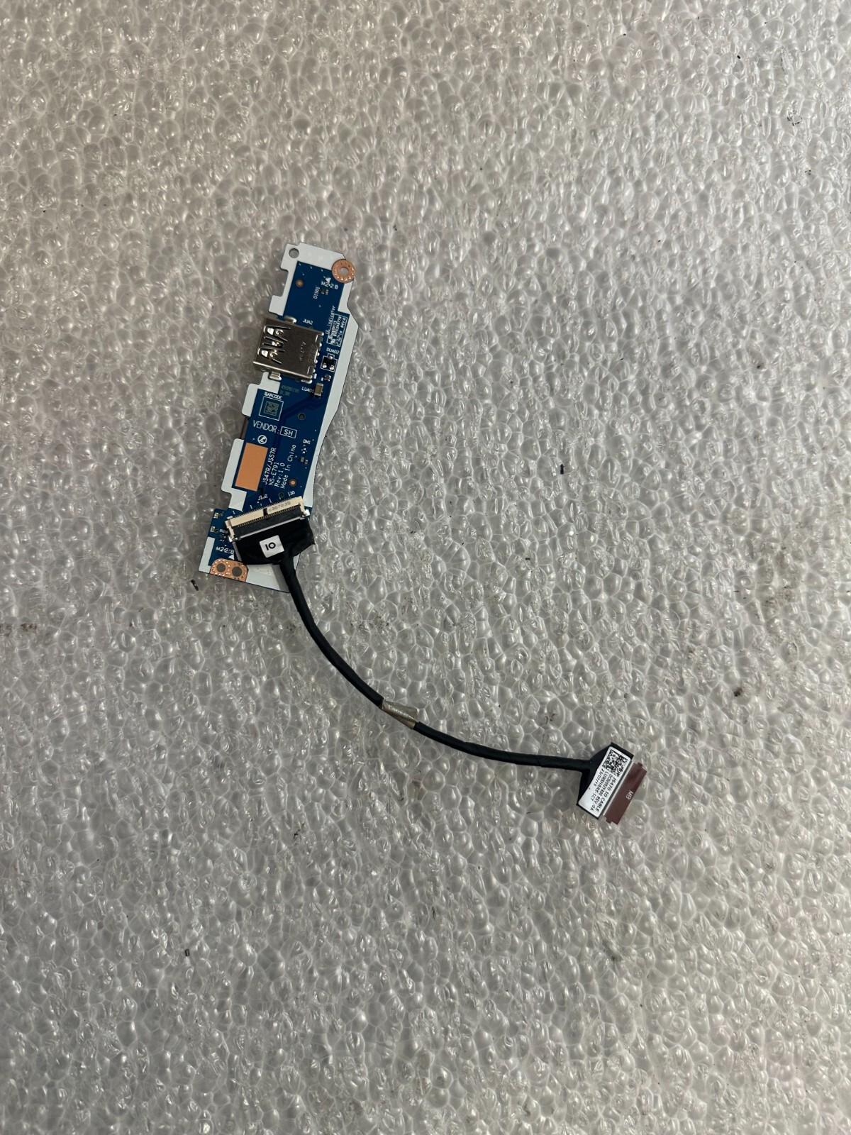Lenovo IdeaPad 1 14IGL7 82V6 usb power button board 5C50S25439 product photo 2