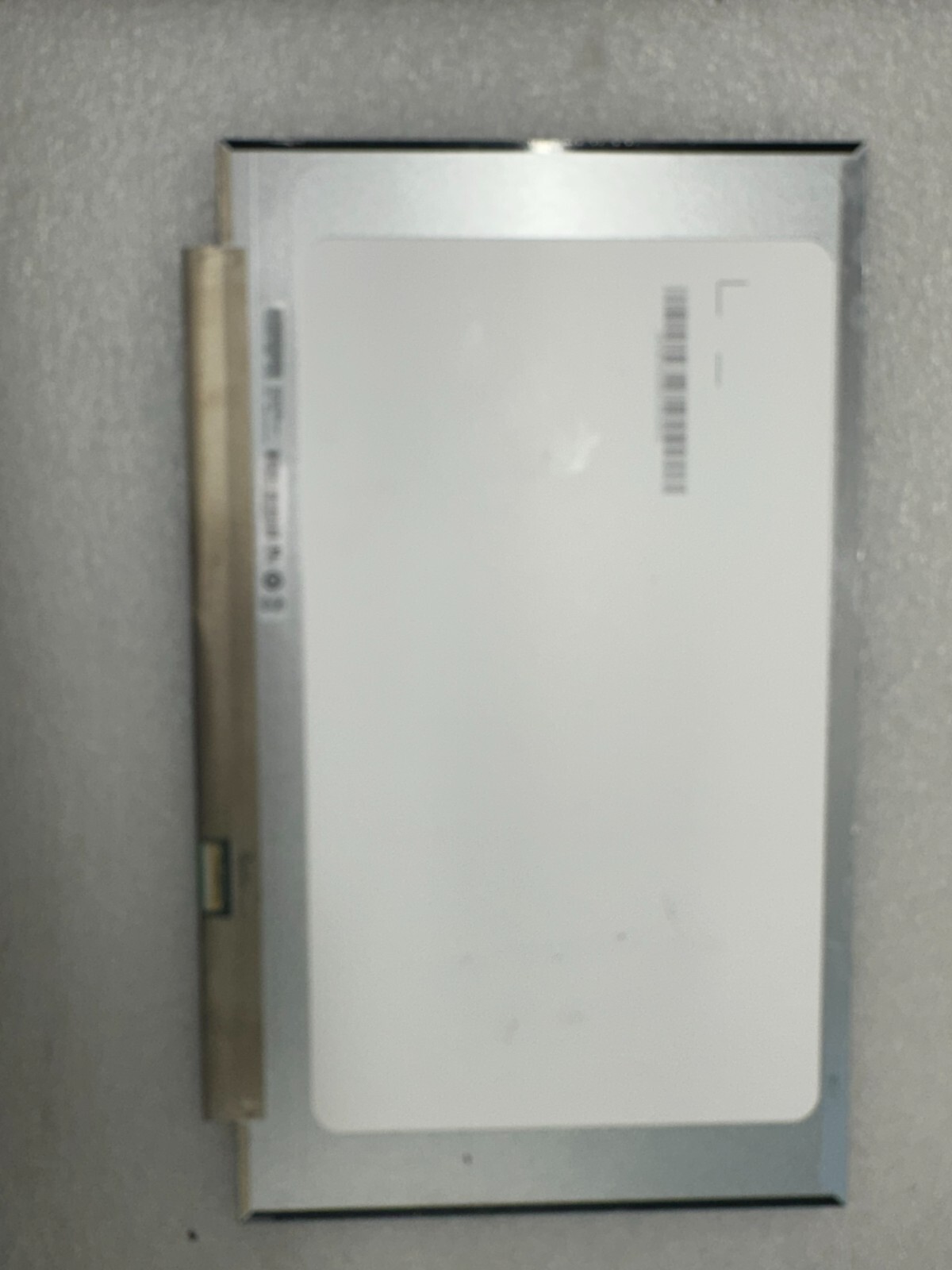 HP 250 G8 15.6 30 pin LCD Screen B156HAN02.1 -light mark scratch Laptop Screen product photo 2