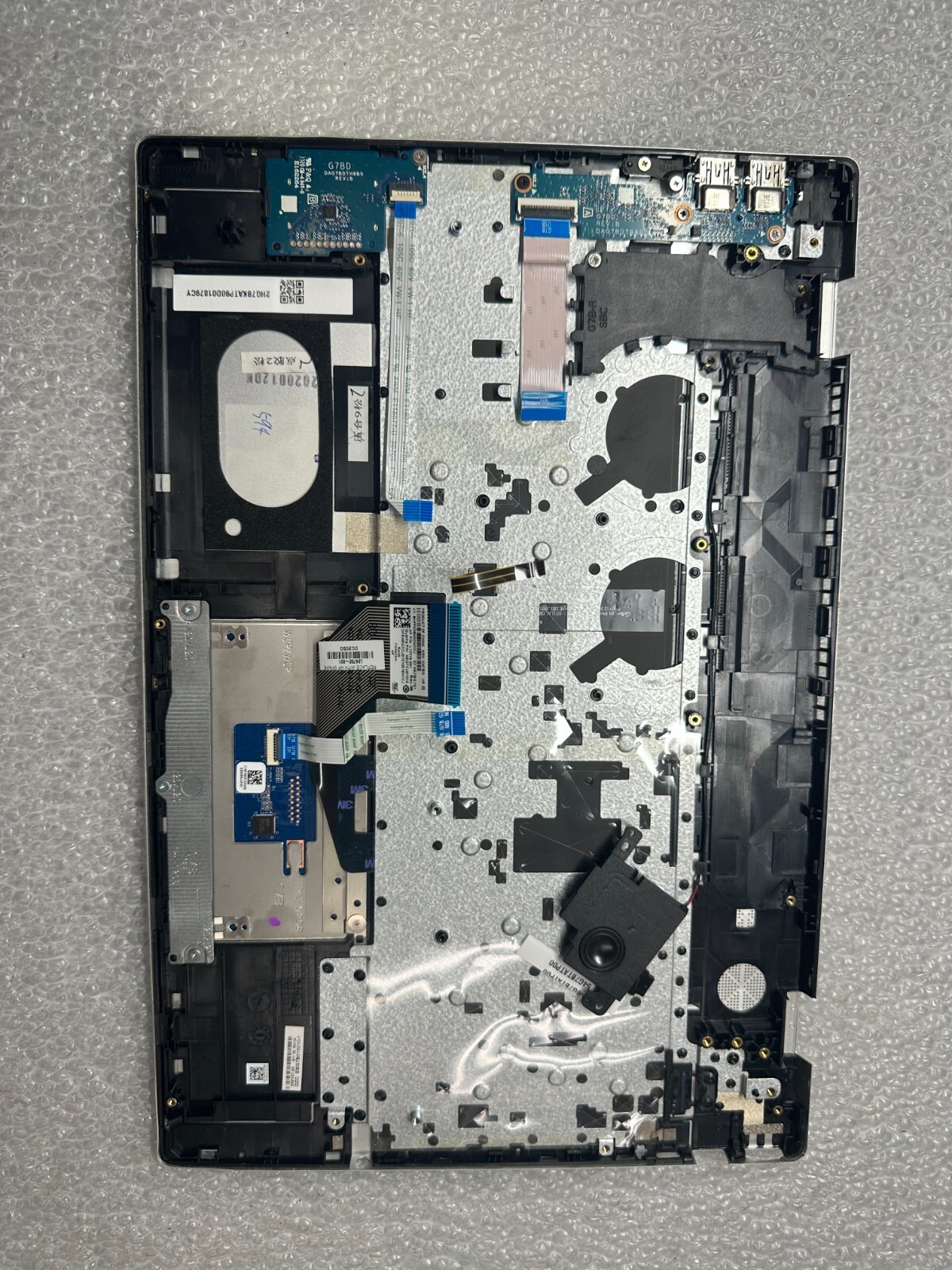 HP 15-cs3065st palmrest touch pad keyboard L24752-001 Palmrest Keyboard Assembly product photo 2