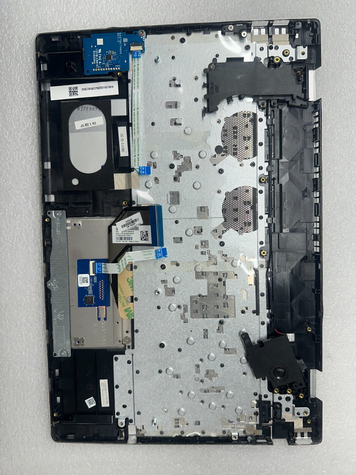 HP 15z-cw100 Palmrest with Touchpad and Keyboard L24753-001 Palmrest Keyboard Assembly product photo 2