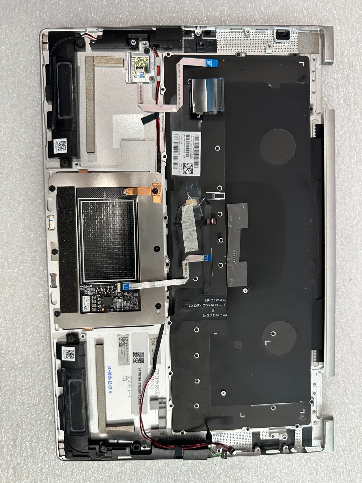 HP Elitebook 1030 g4 14in palmrest touch pad keyboard L70776-001 Palmrest Keyboard Assembly product photo 2
