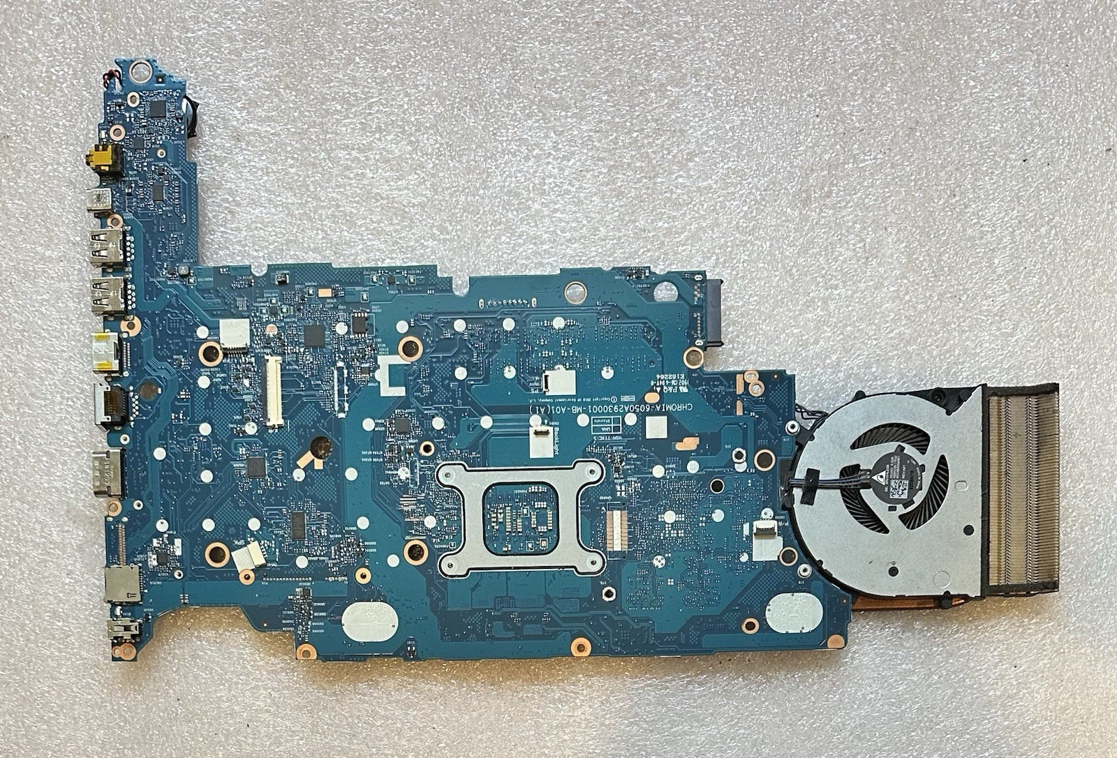 HP ProBook 650 G4 Intel Core i5-8350U 1.70 GHz Motherboard L24851-601 Heatsink Cooling Fan and Heatsink product photo 2