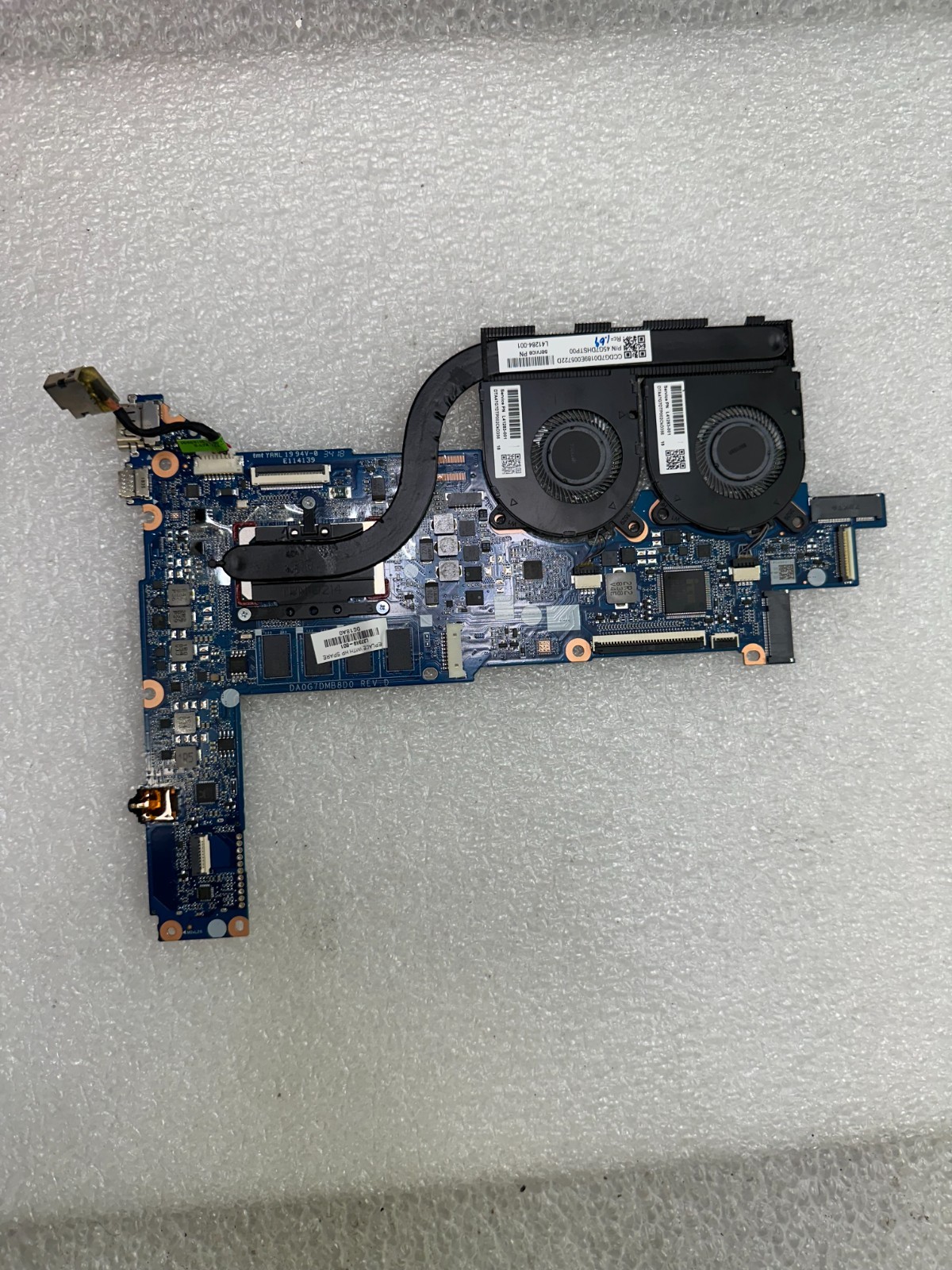 HP 13-an0010nr i5-8265u Motherboard L37349-601 product photo 1