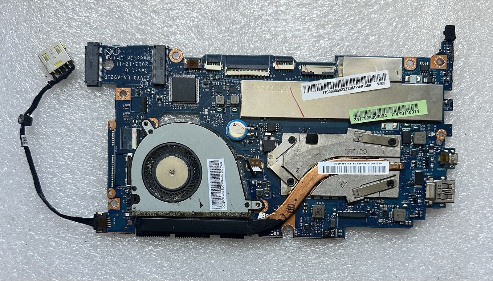 Lenovo Yoga 2 13 Laptop Motherboard Core i7-4500U 1.80GHz ZIVYO W8S 9005932 Processor 90005932 product photo 1