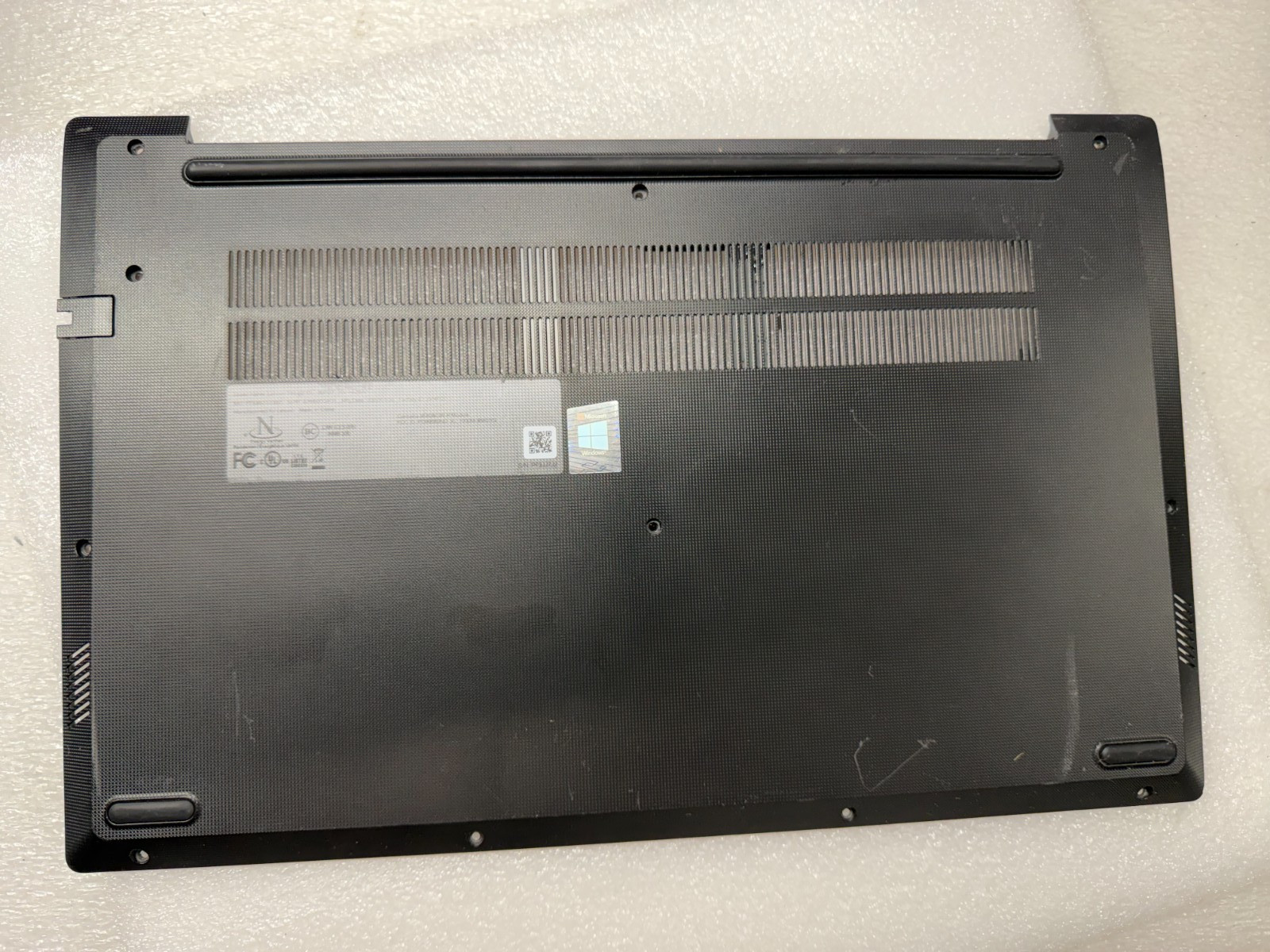 Lenovo V15 G2-ITL bottom base case cover enclosure 5CB1B96442 product photo 1