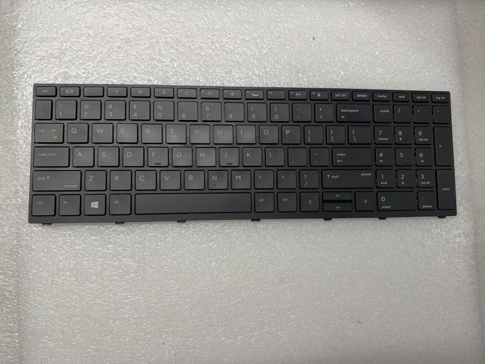 HP ProBook 450 G5 15.6" keyboard backlit L01027-001 product photo 1