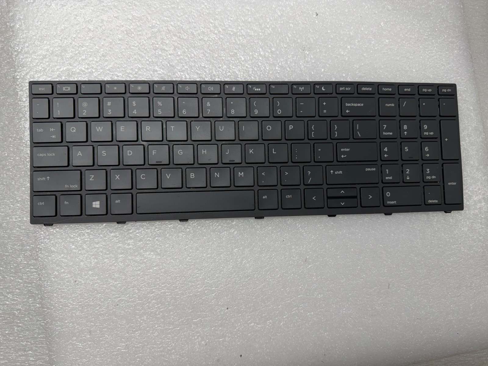 HP Probook 450 g5 laptop backlit keyboard L01027-001 product photo 1