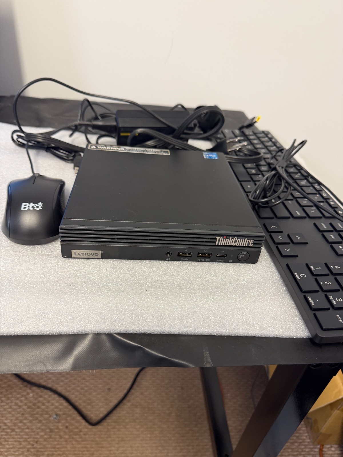 Lenovo ThinkCentre M70q Gen 3 Tiny i5-12500T 250GB SSD 16GB RAM Win 11 Pro product photo 1