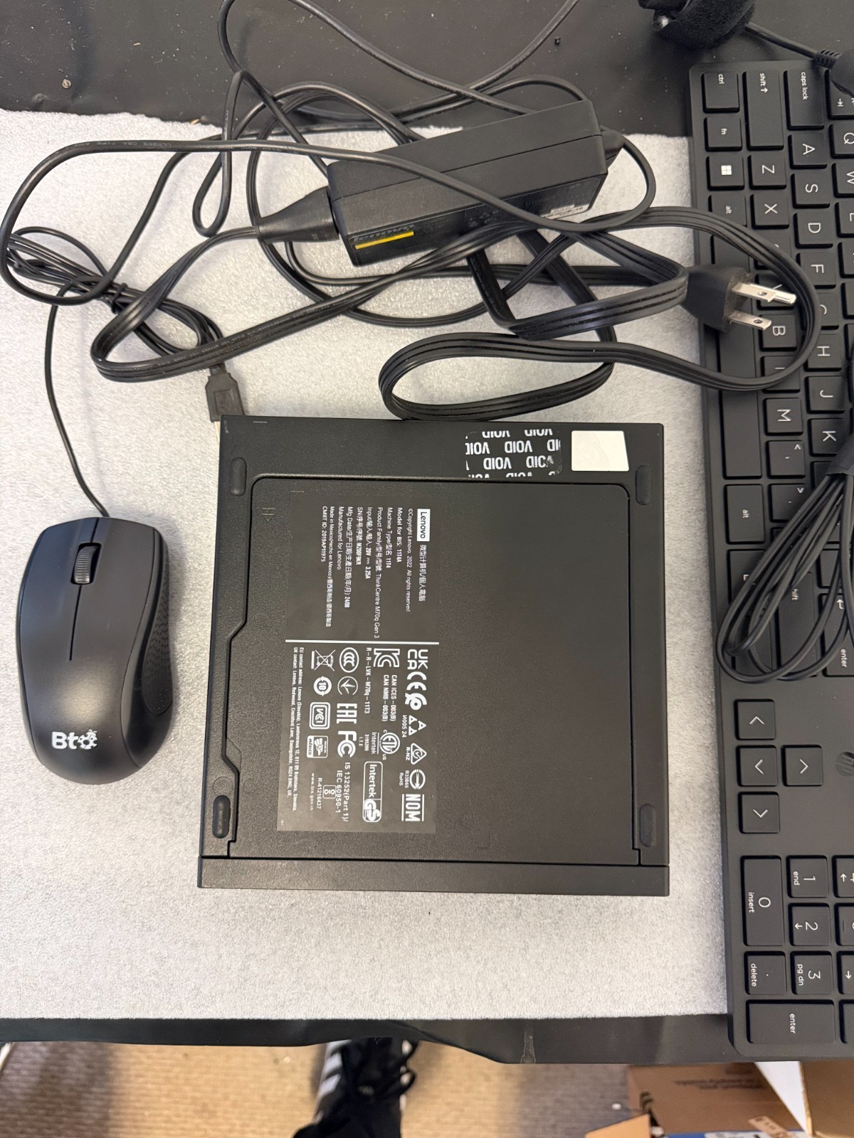 Lenovo ThinkCentre M70q Gen 3 Tiny i5-12500T 250GB SSD 16GB RAM Win 11 Pro product photo 3