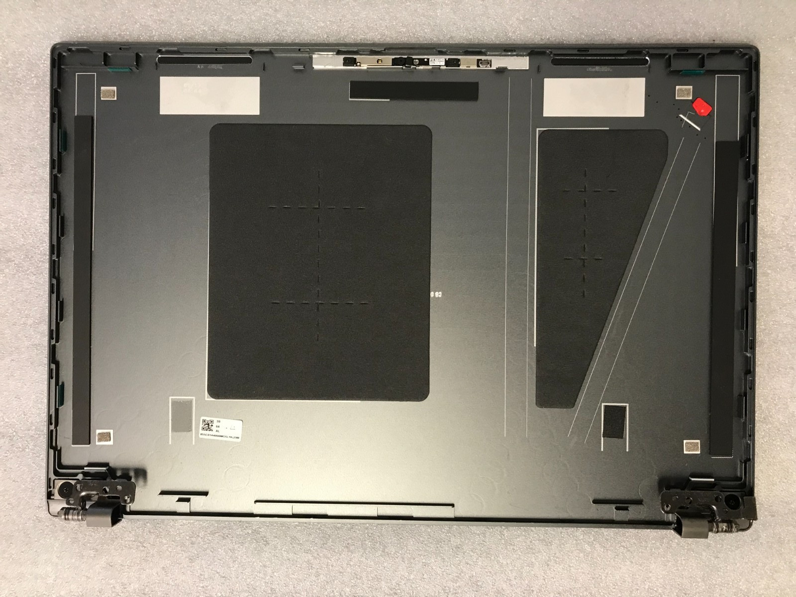 Lenovo T14s Gen 2 LCD back panel with hinges 5CB0Z69323 product photo 2