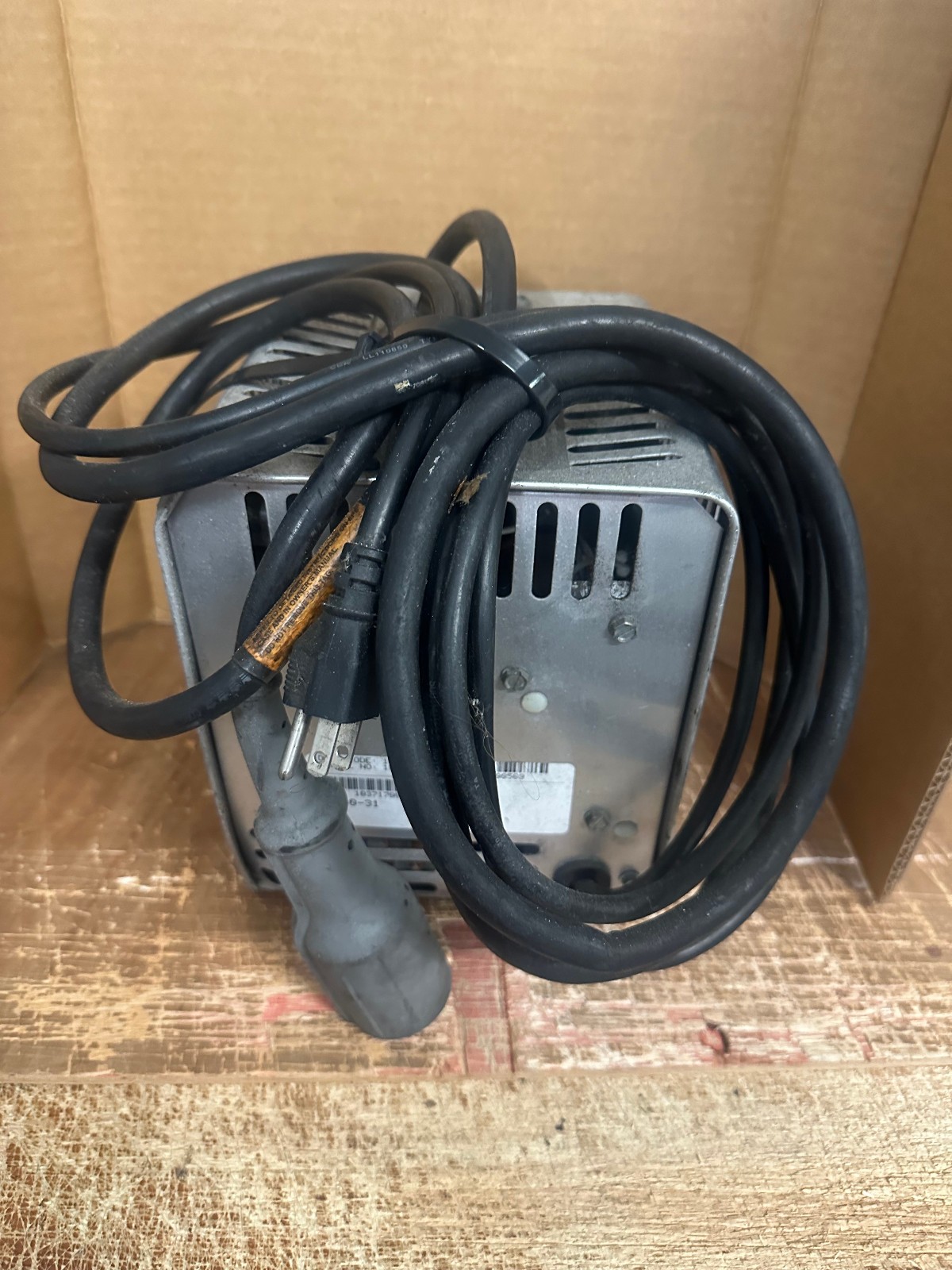Club Car Power Drive 3 Model 29840 48v 13A Golf Cart Battery Charger Working rd - Image 8