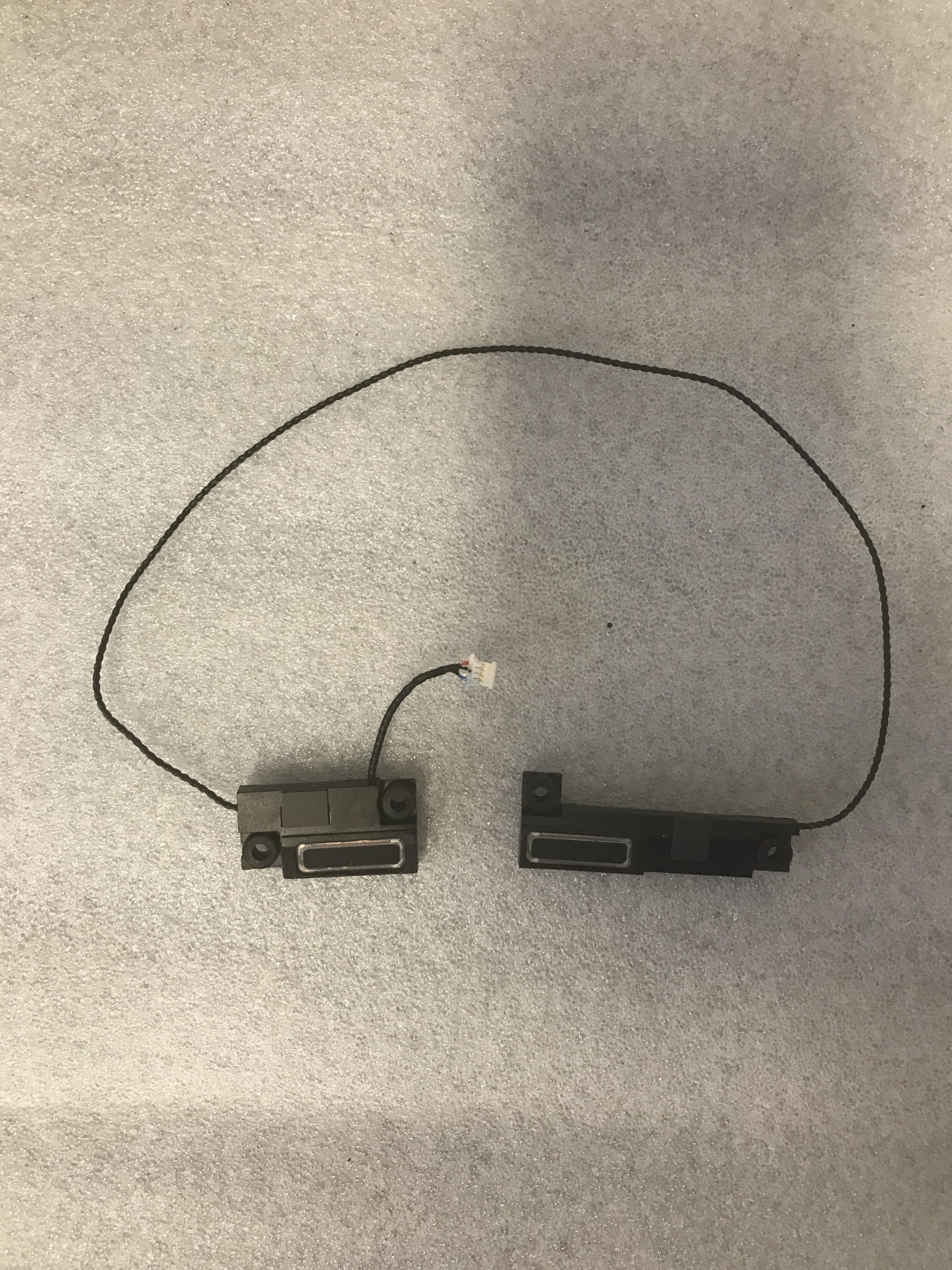 Lenovo ThinkPad E16 Gen 1 Internal Left Right Speakers assembly 5SB0Z88687 product photo 1