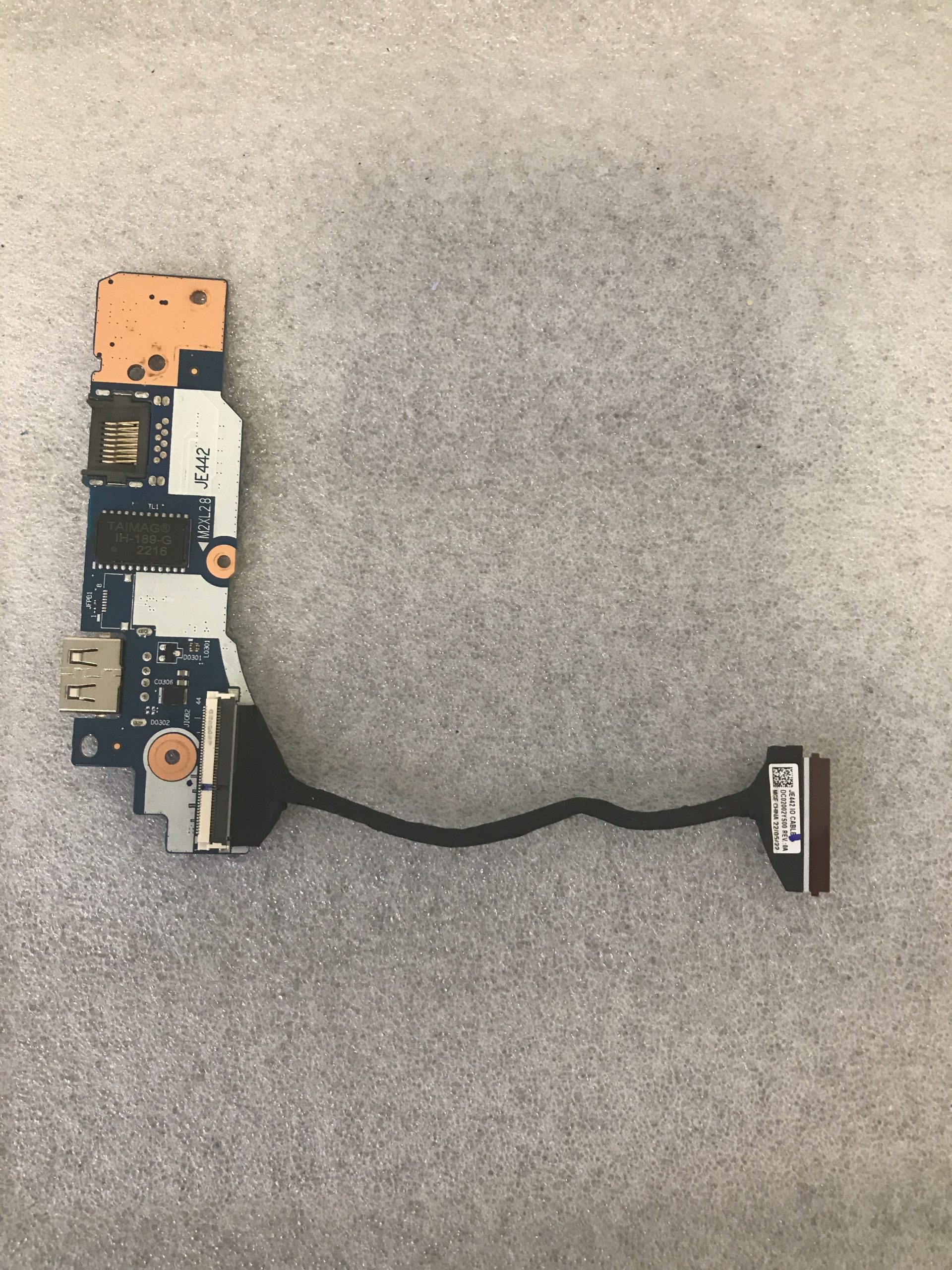 Lenovo ThinkPad E14 Gen 4 I/O Board 5C51R61935 product photo 1